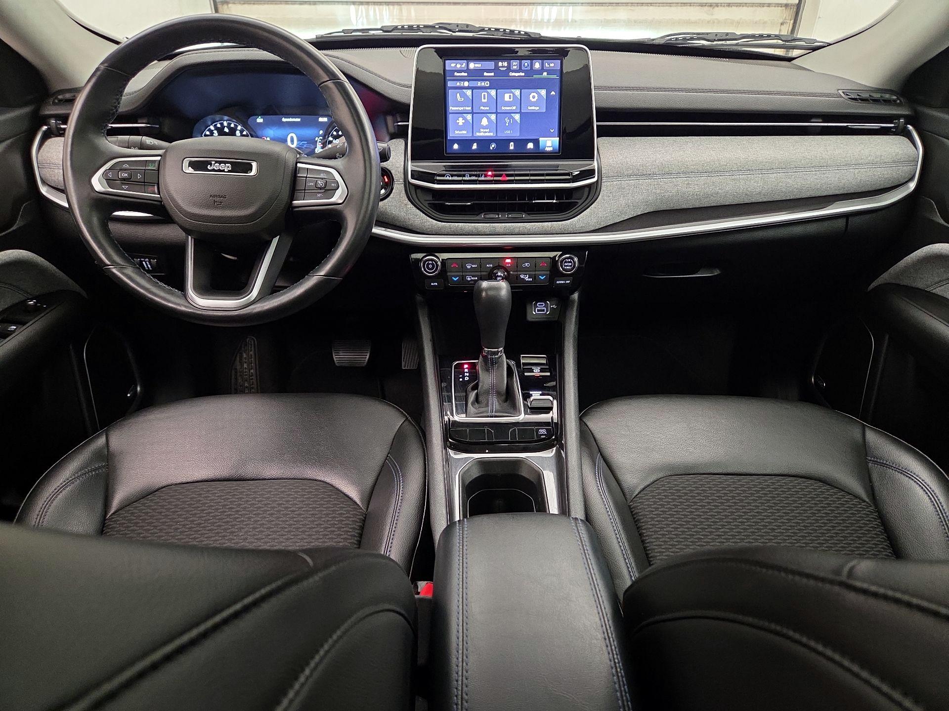 Thumbnail: 2022 Jeep Compass - 9