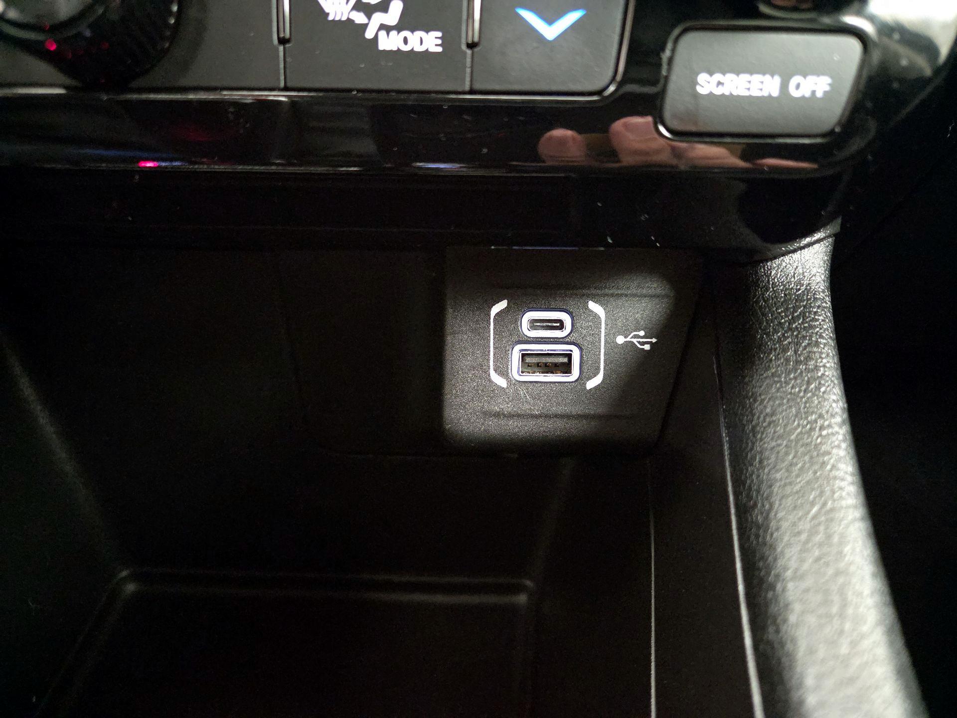 Thumbnail: 2022 Jeep Compass - 18