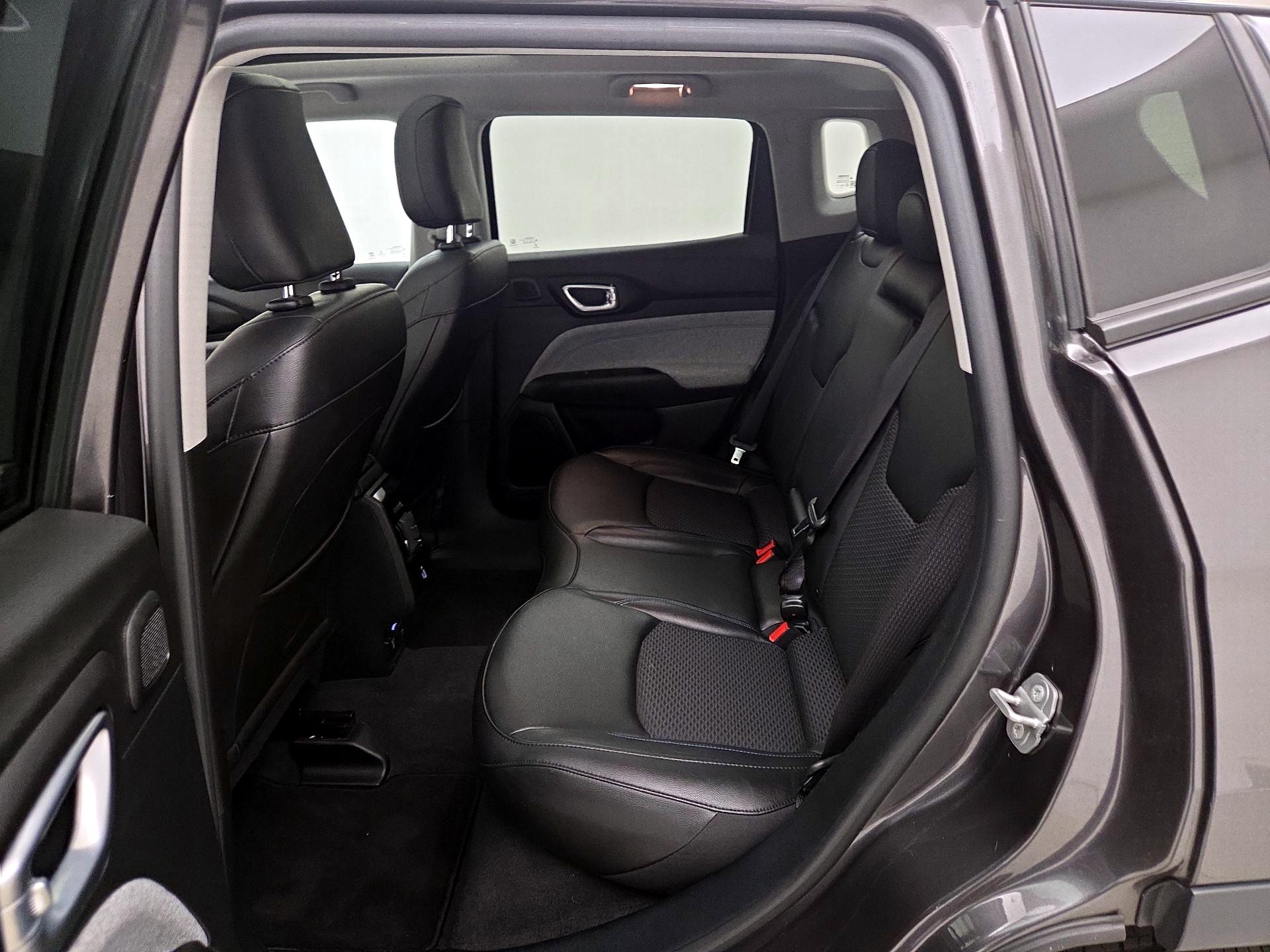 Thumbnail: 2022 Jeep Compass - 20