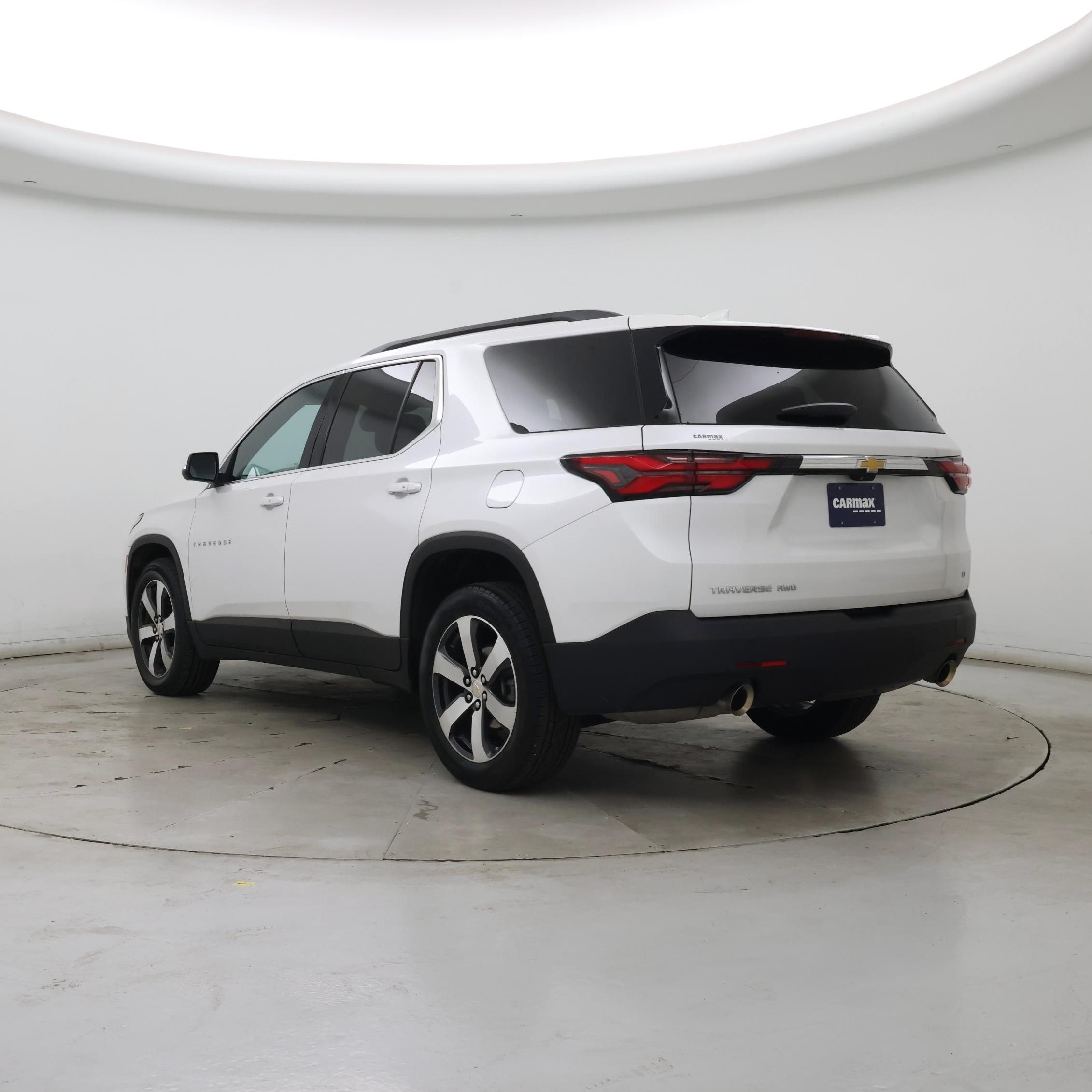 Thumbnail: 2023 Chevrolet Traverse - 2
