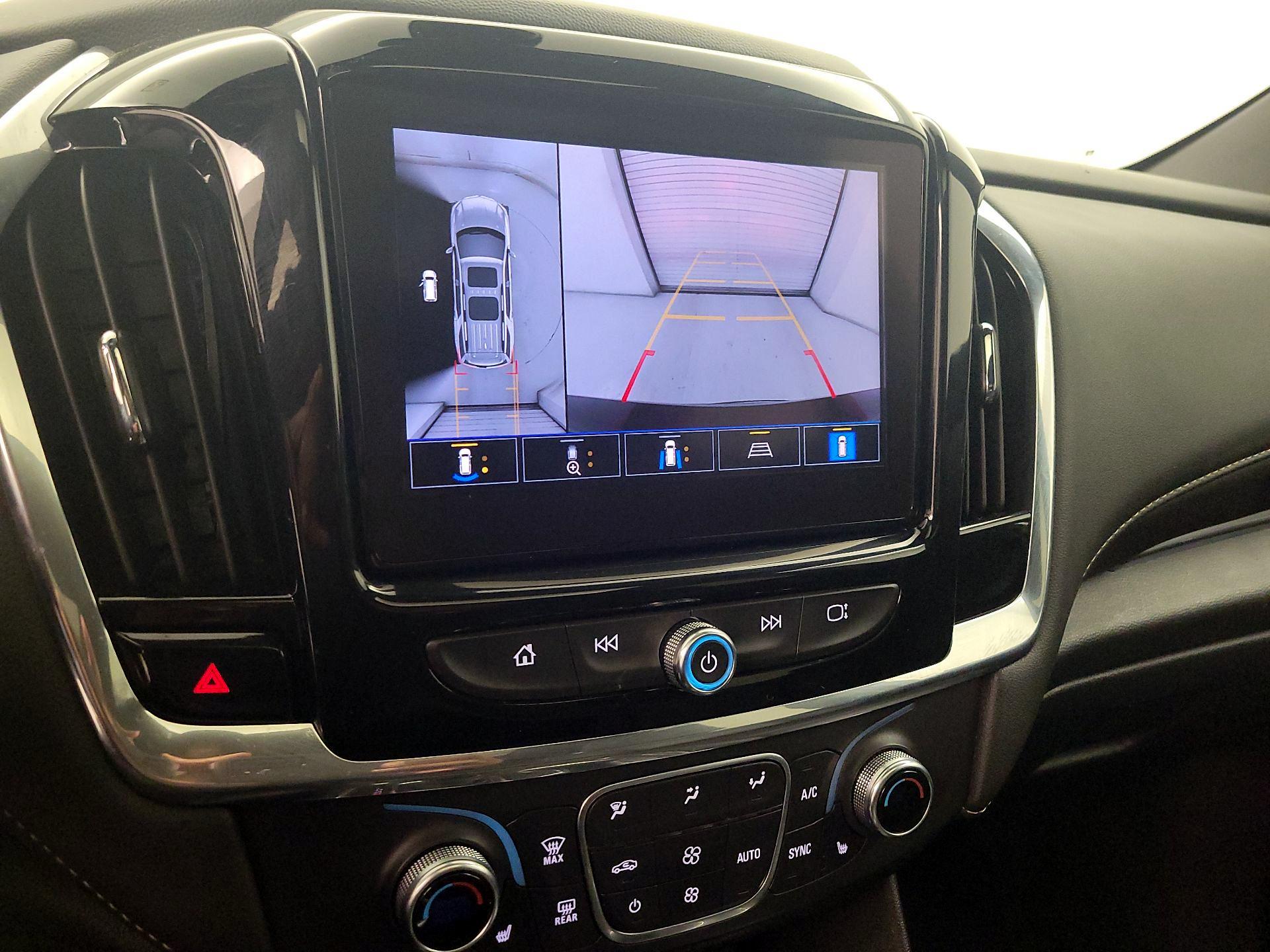 Thumbnail: 2023 Chevrolet Traverse - 15