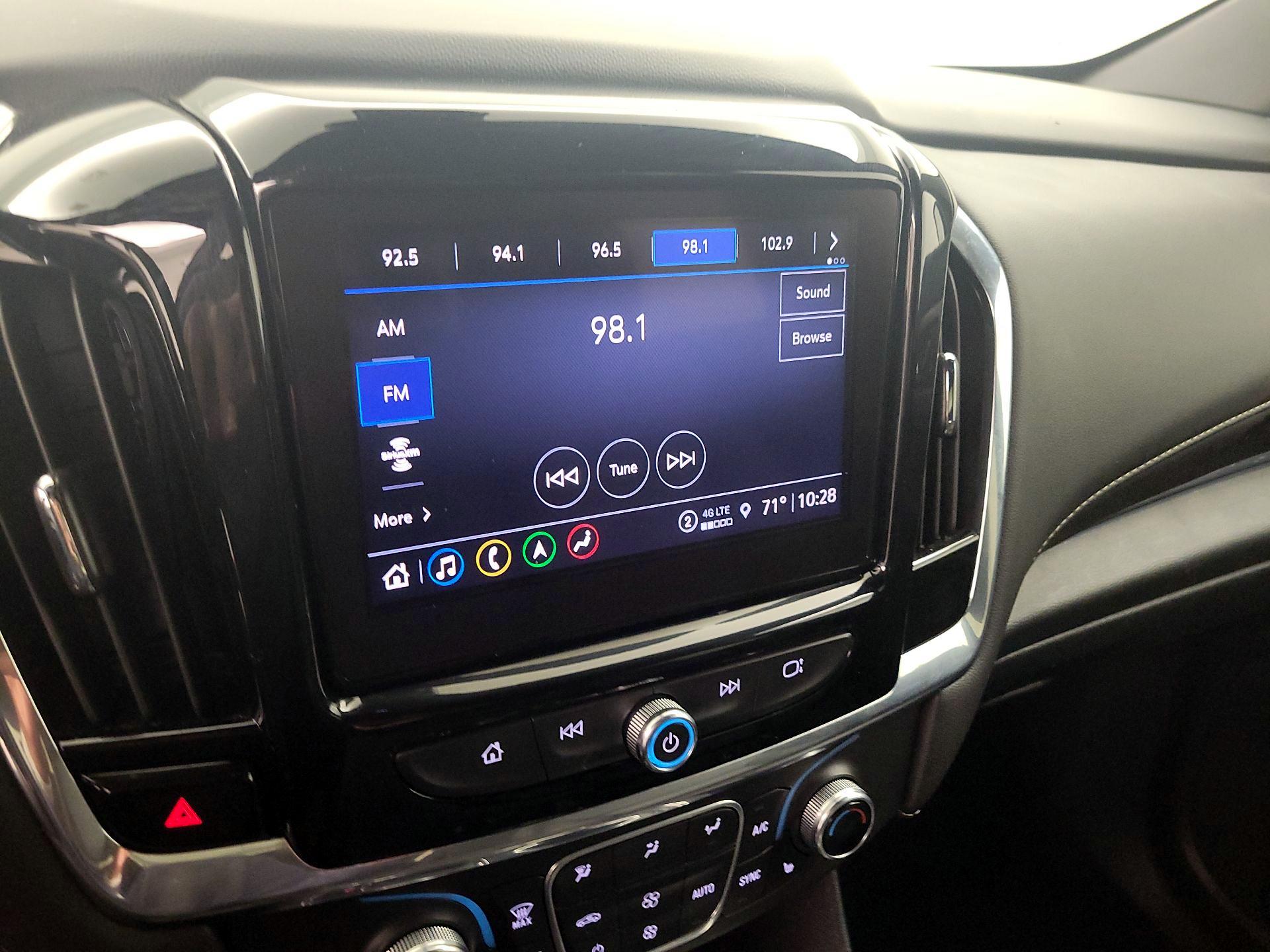 Thumbnail: 2023 Chevrolet Traverse - 16