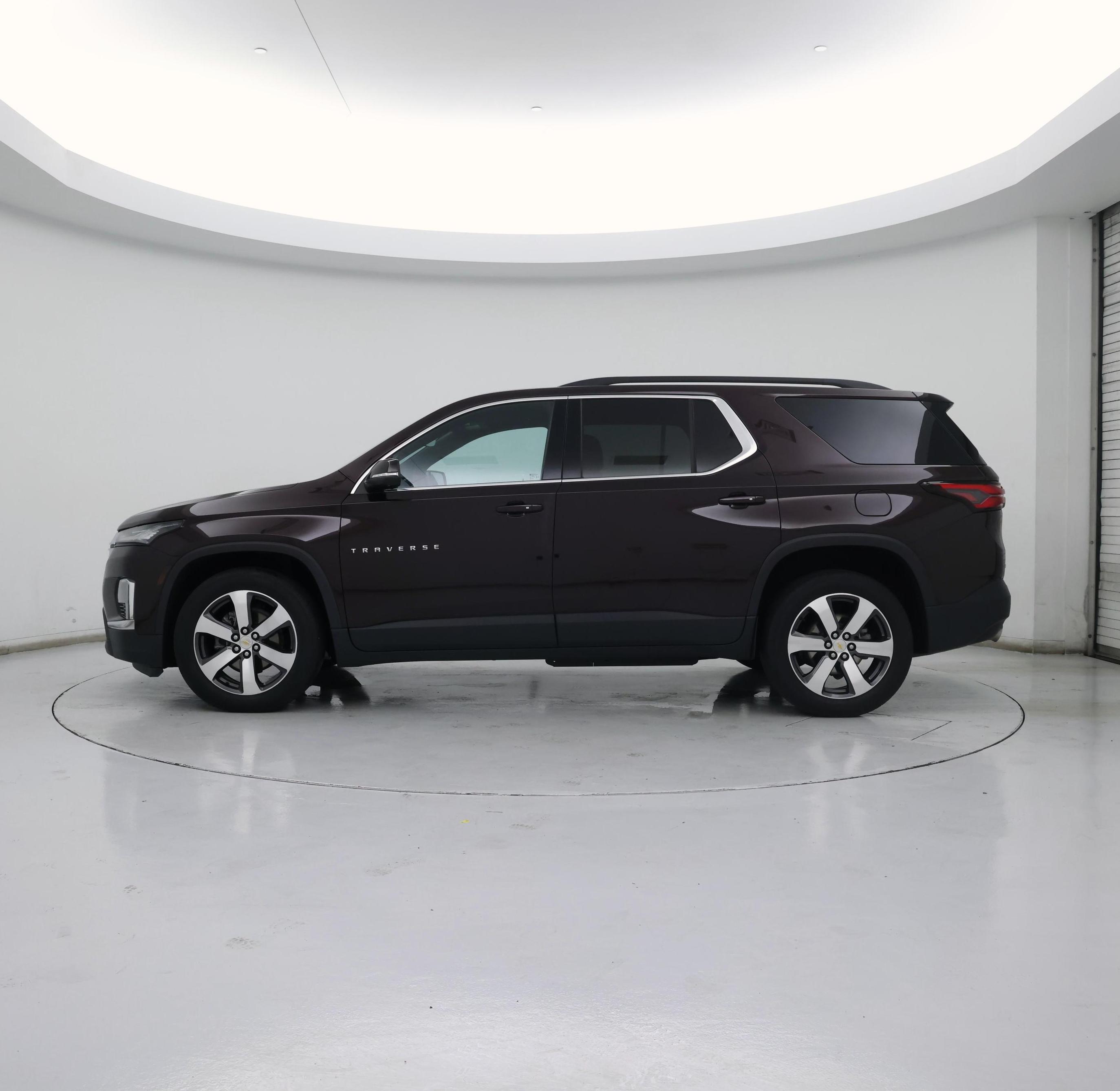 Thumbnail: 2023 Chevrolet Traverse - 3