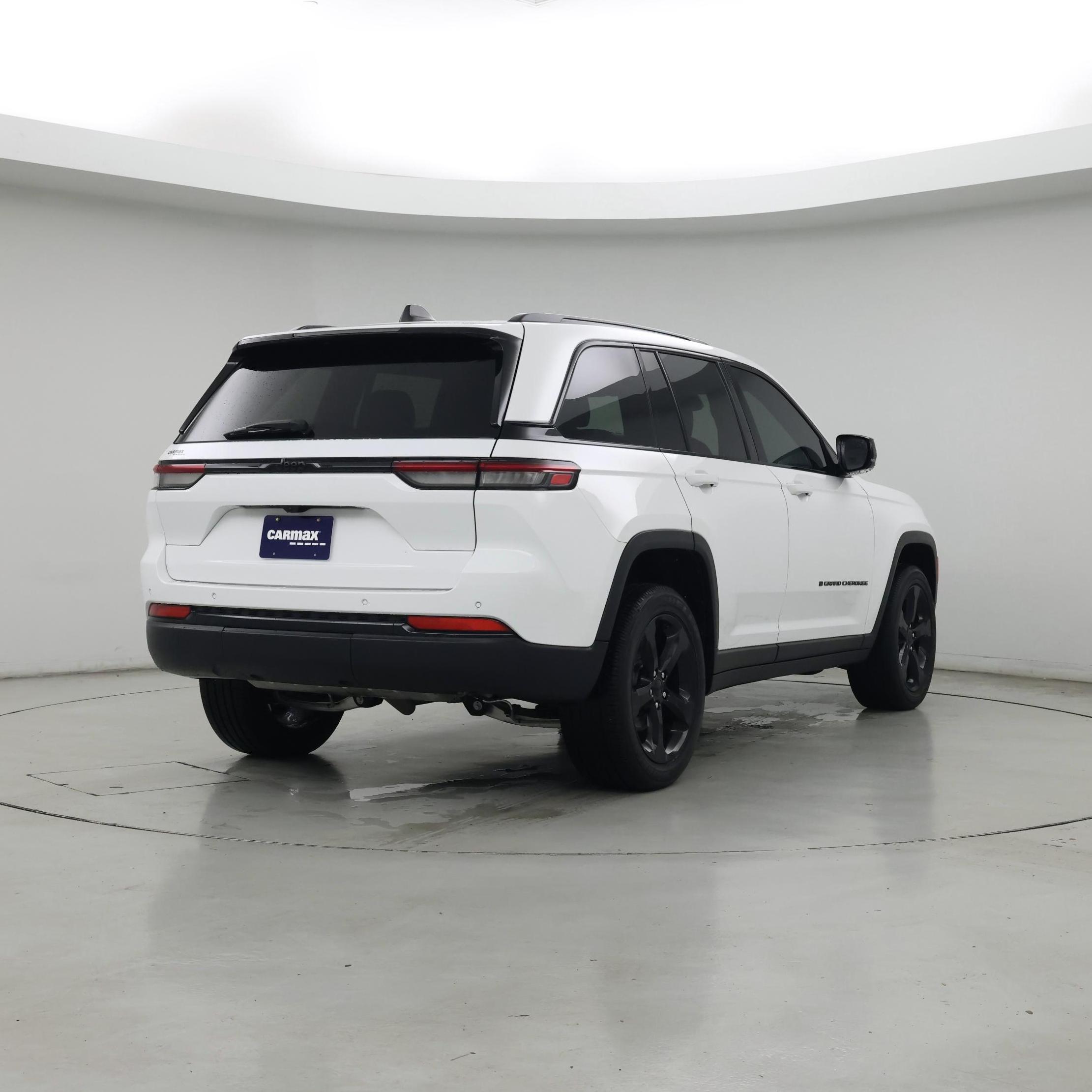 Thumbnail: 2024 Jeep Grand Cherokee - 8