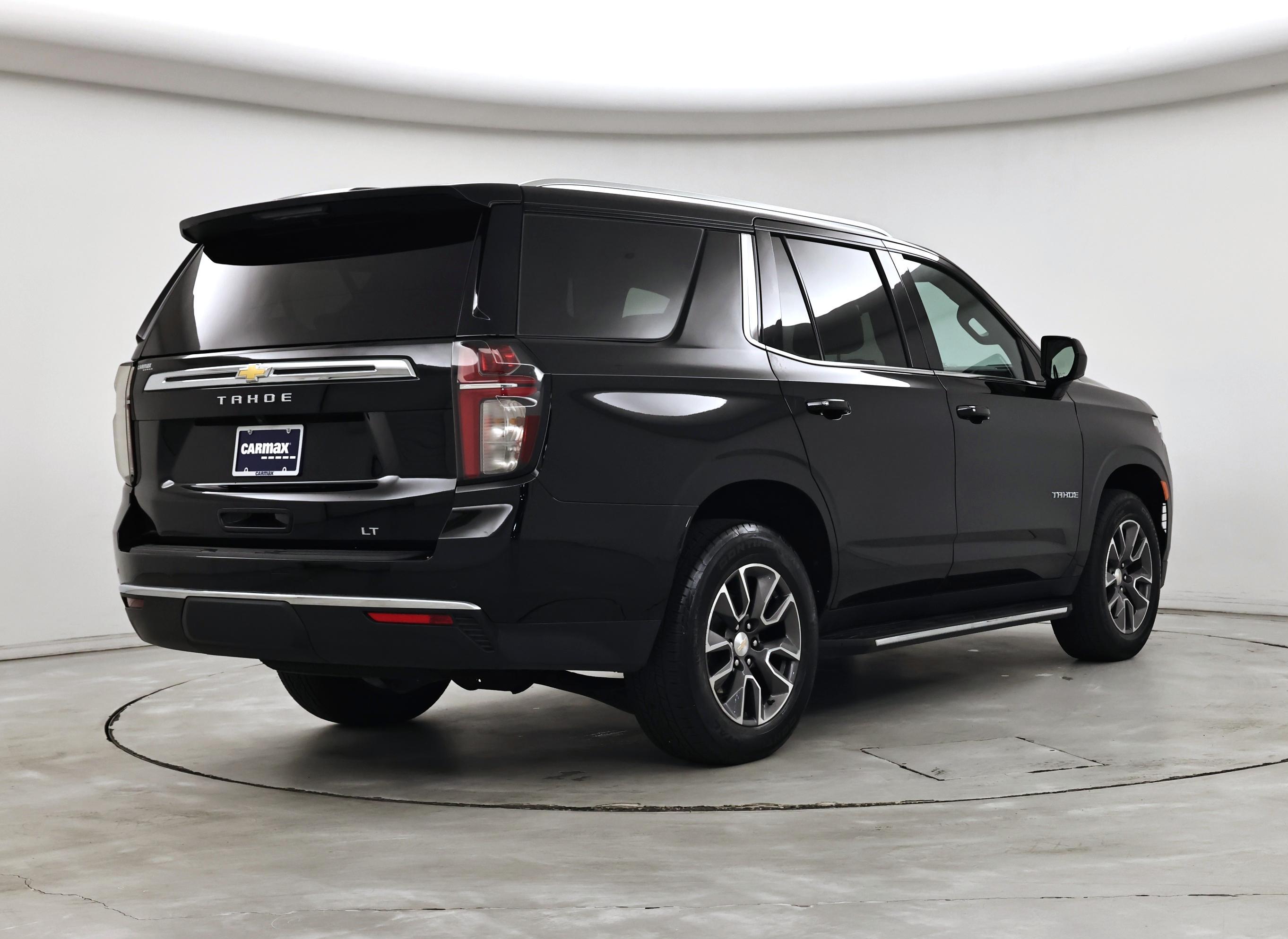 Thumbnail: 2023 Chevrolet Tahoe - 8
