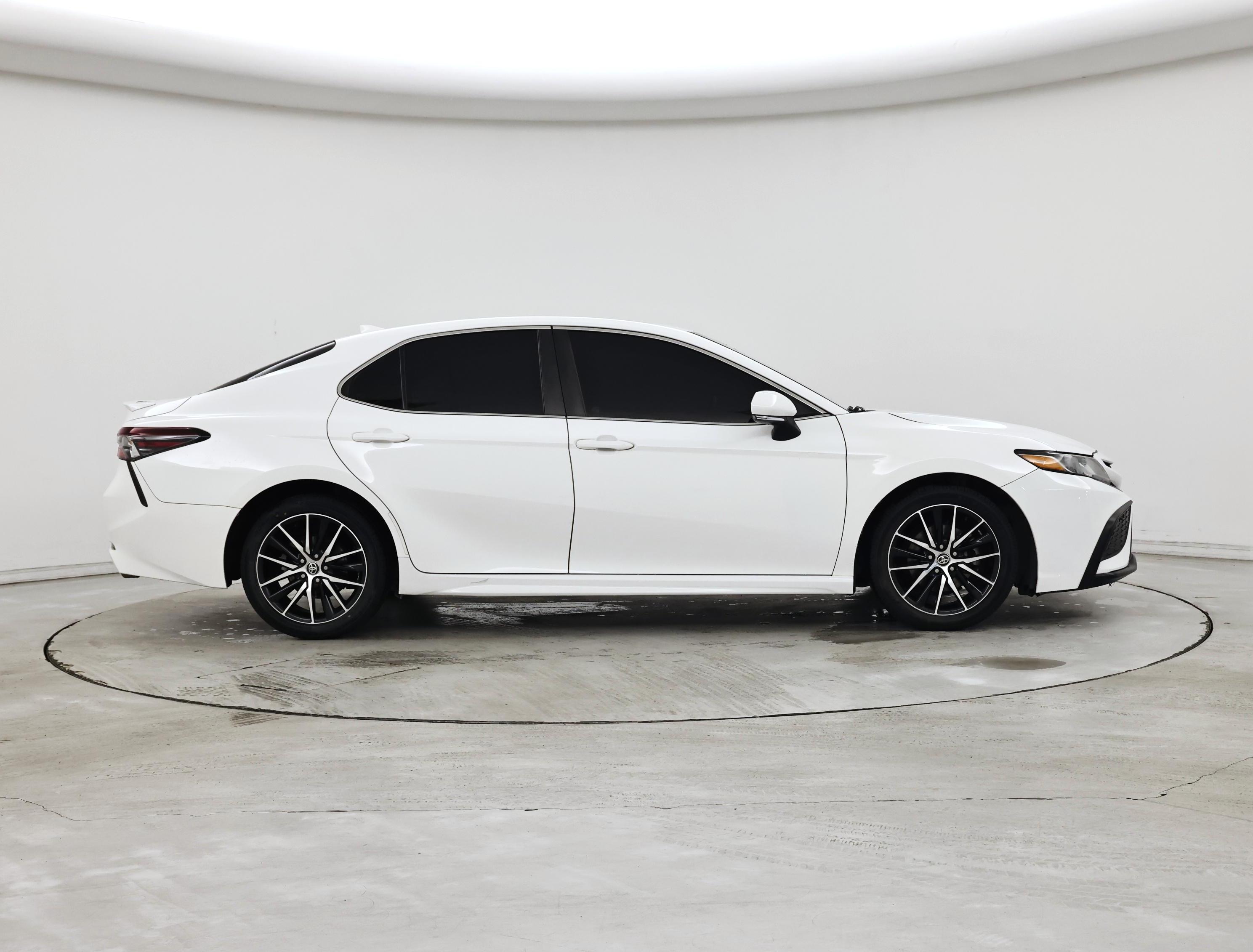 Thumbnail: 2021 Toyota Camry - 7