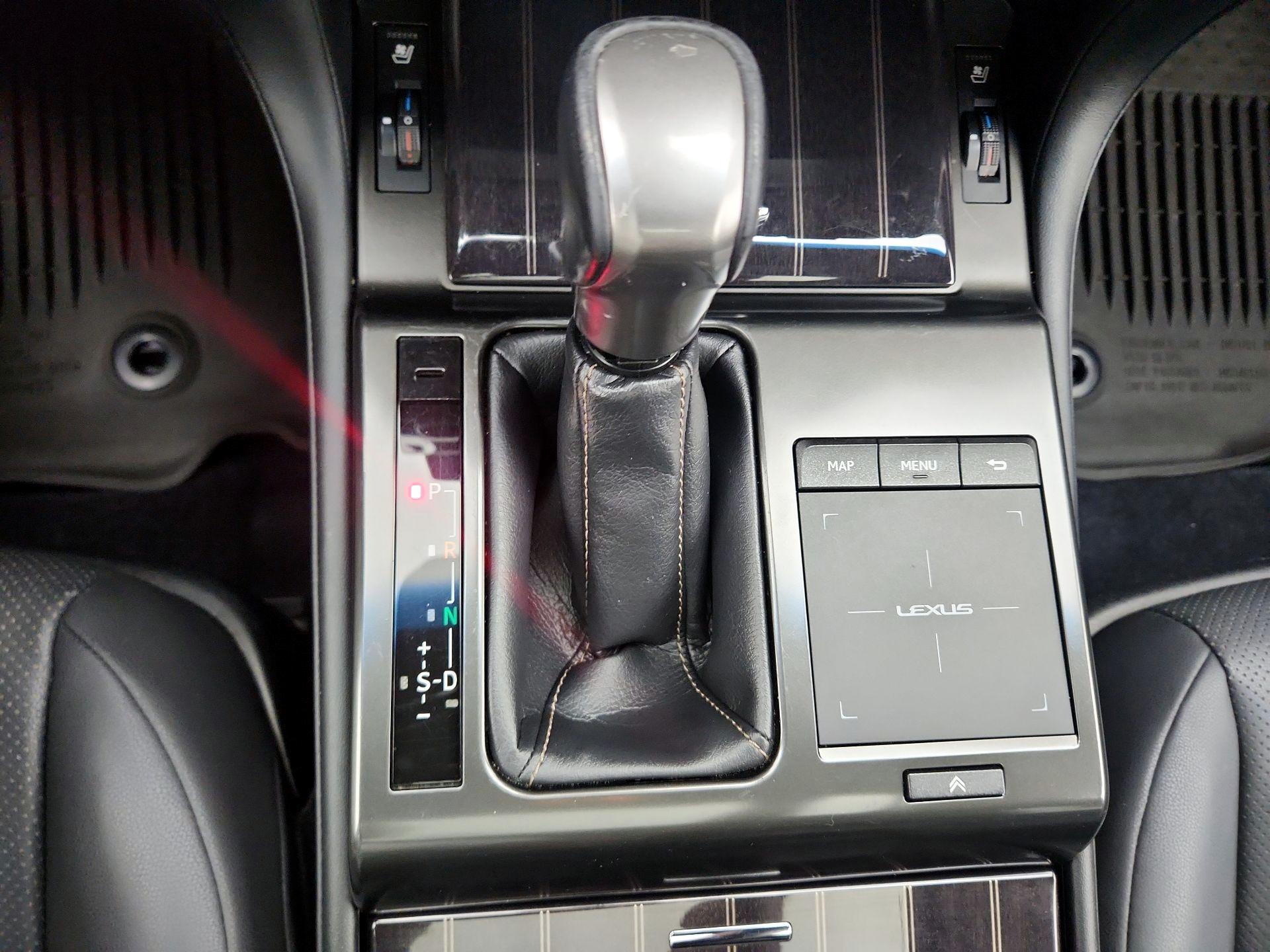 Thumbnail: 2022 Lexus GX - 18
