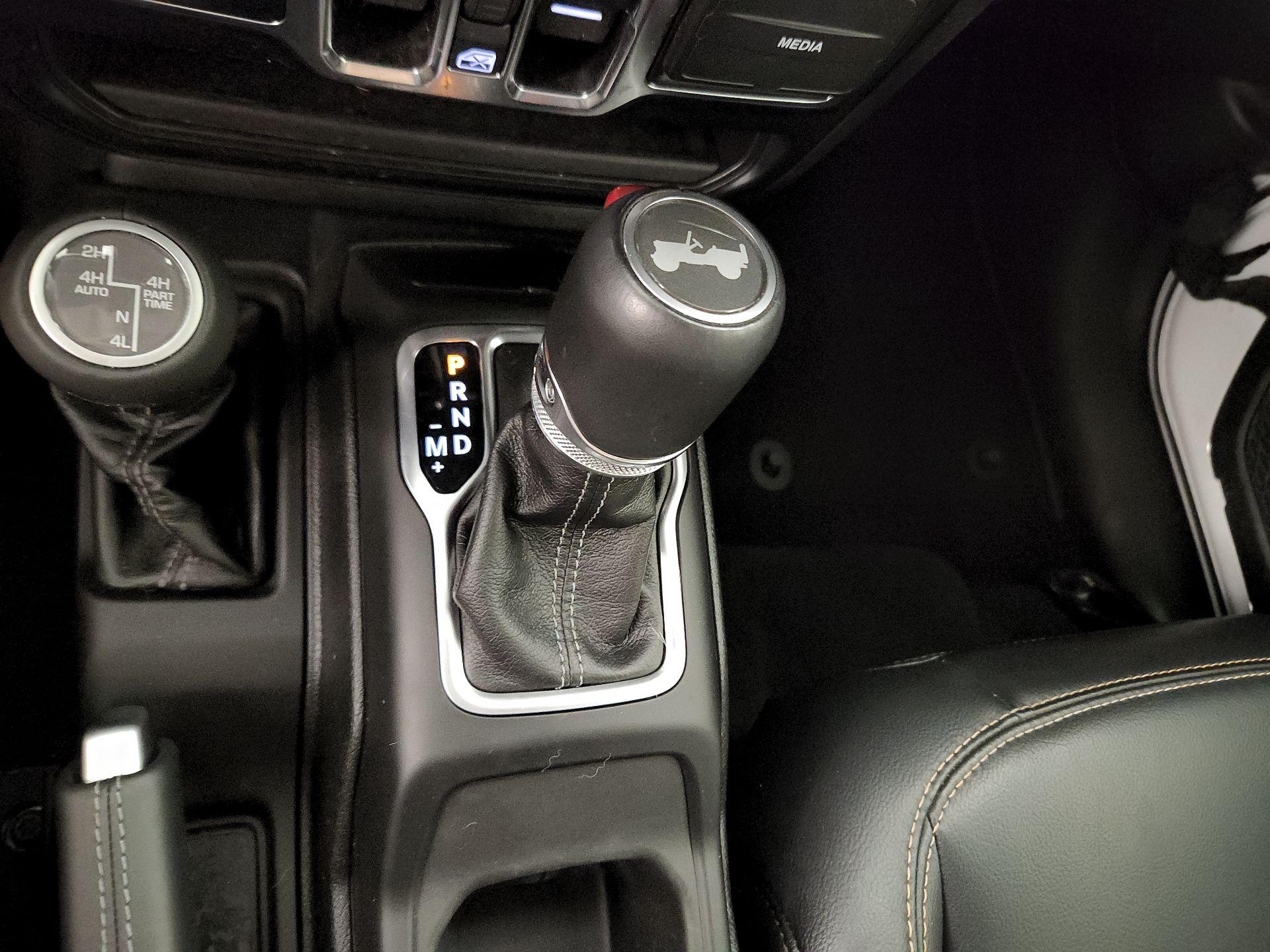 Thumbnail: 2024 Jeep Wrangler - 17