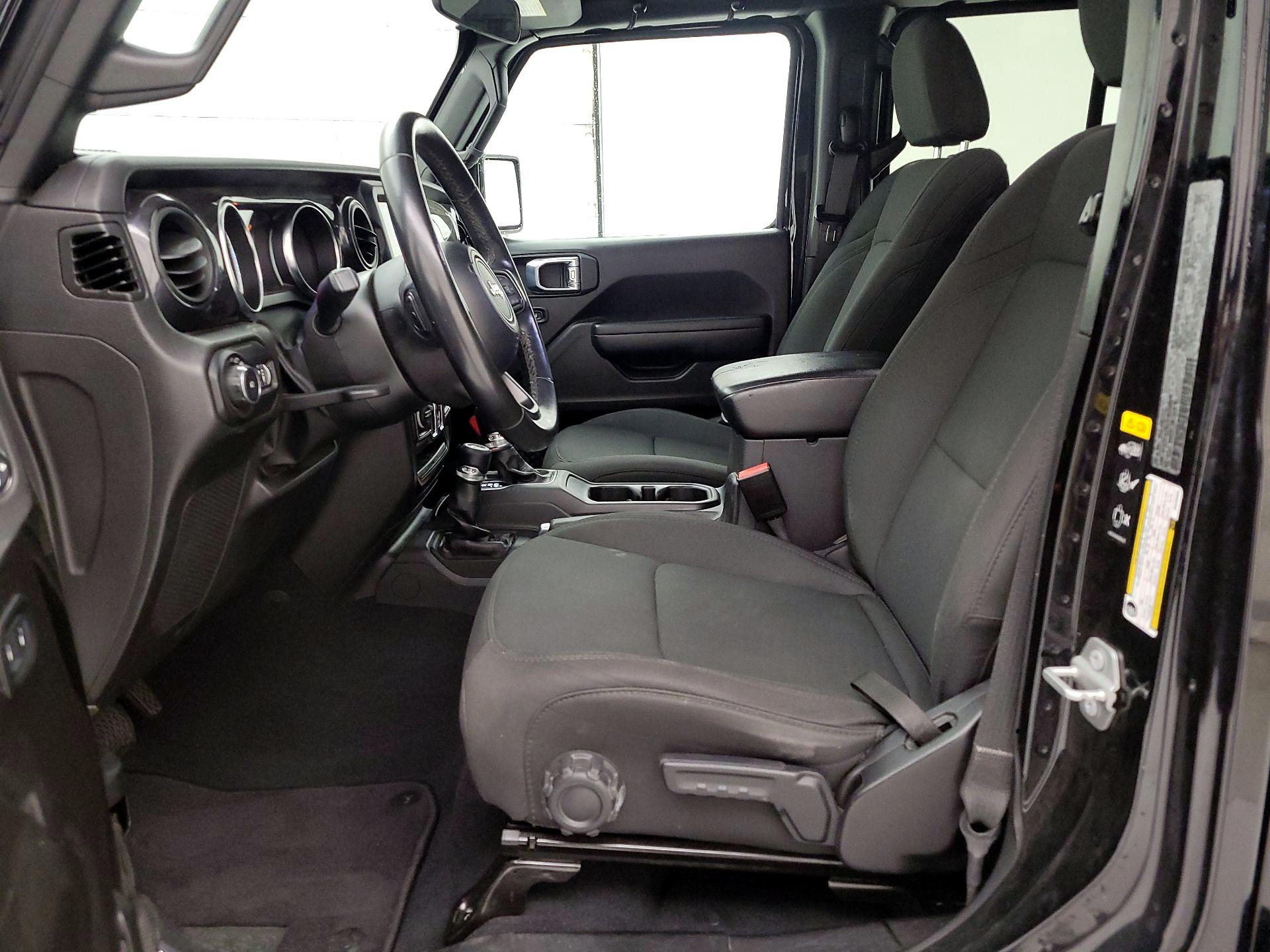 Thumbnail: 2022 Jeep Wrangler - 11