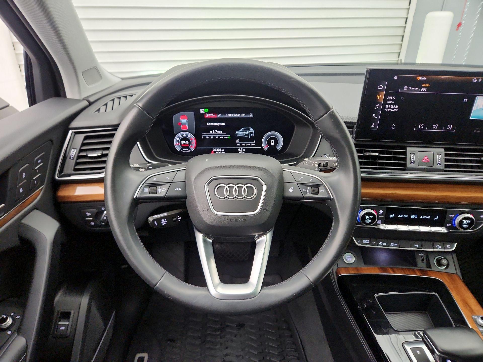 Thumbnail: 2023 Audi Q5 - 10