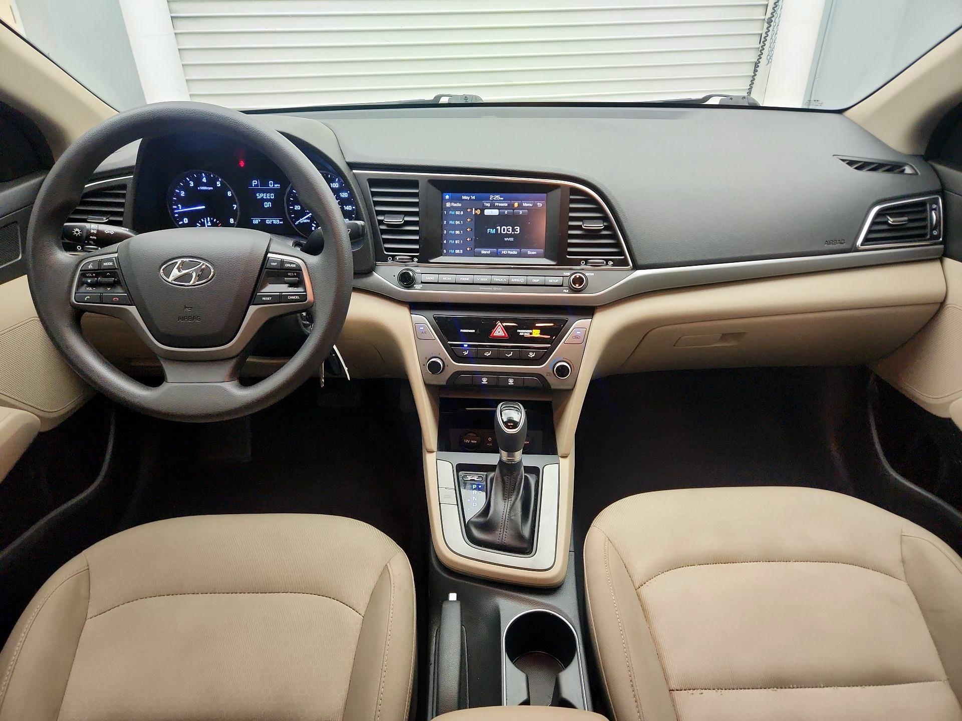 Thumbnail: 2017 Hyundai Elantra - 9