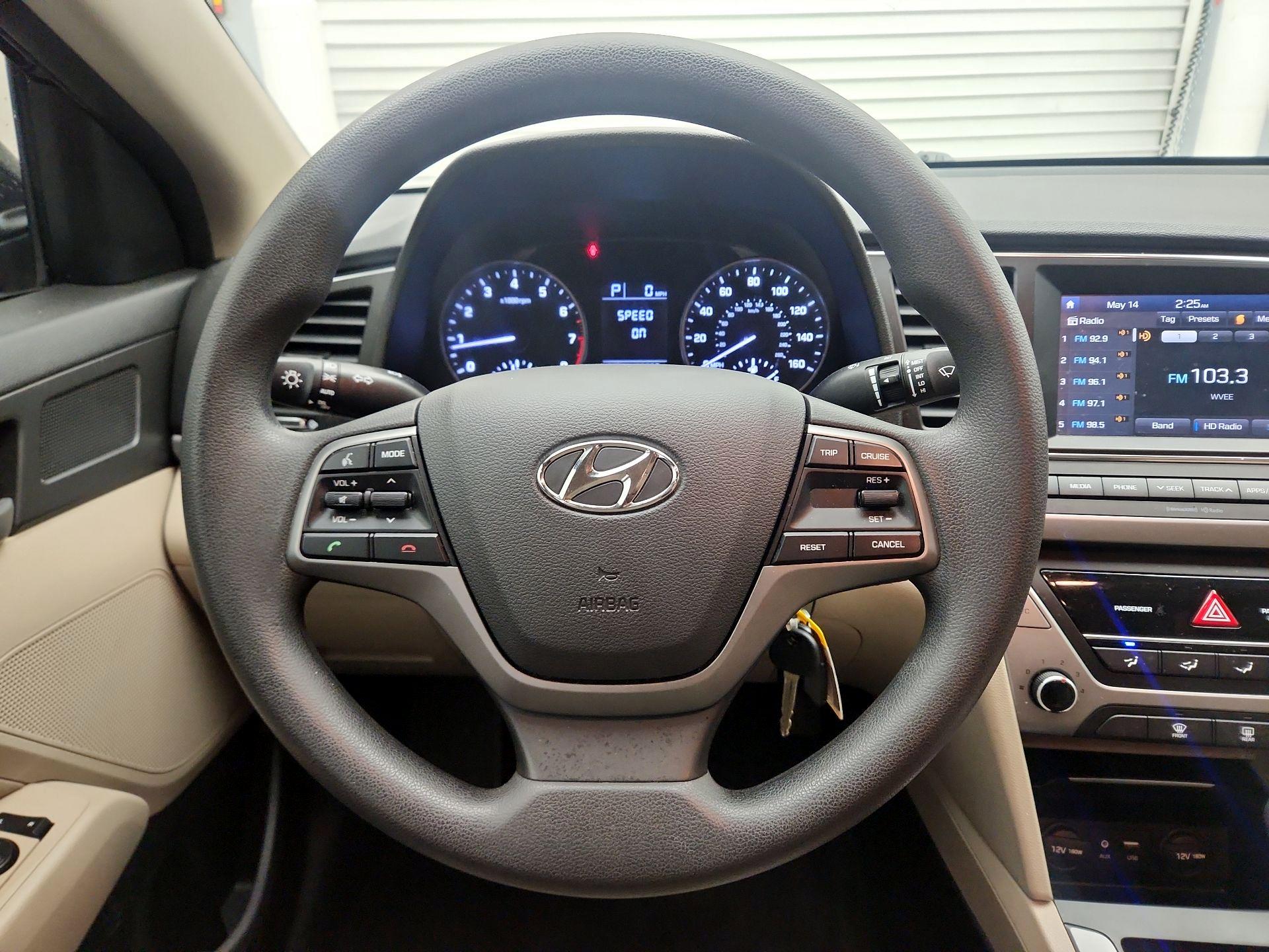 Thumbnail: 2017 Hyundai Elantra - 10