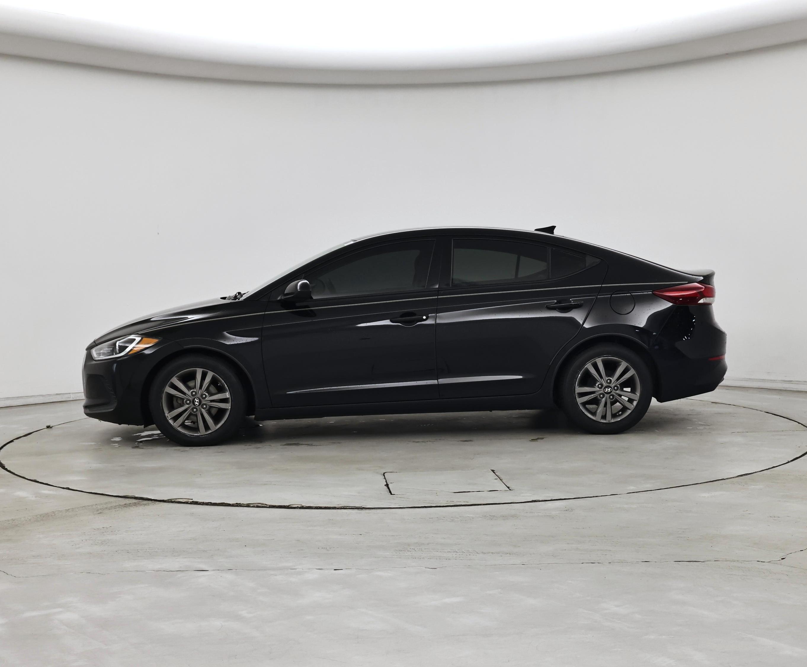 Thumbnail: 2017 Hyundai Elantra - 3