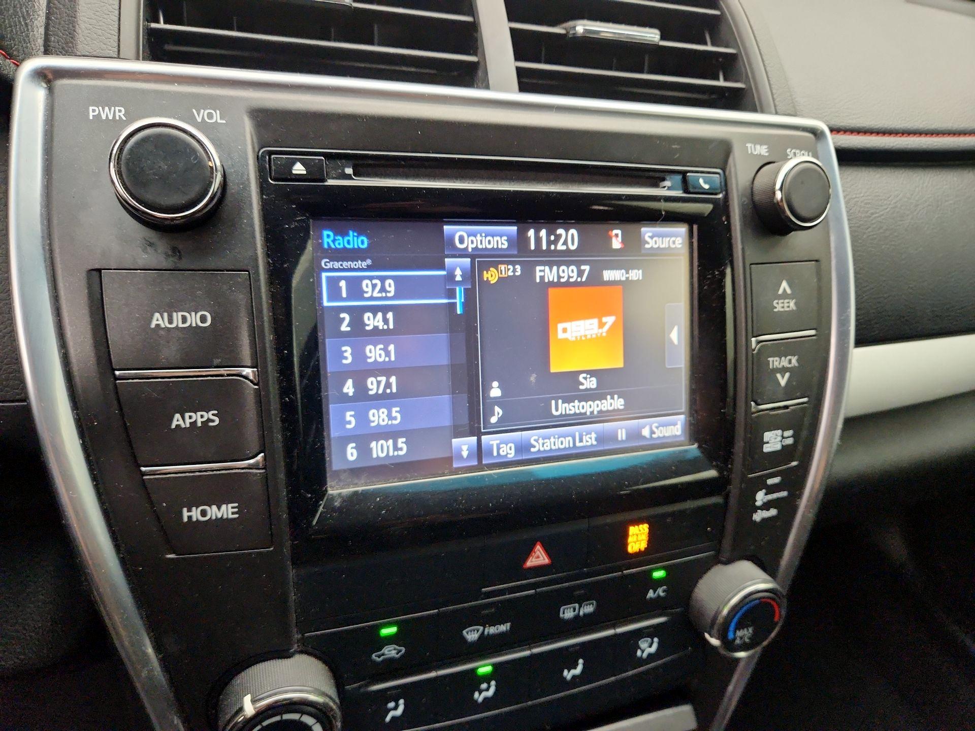 Thumbnail: 2015 Toyota Camry - 15