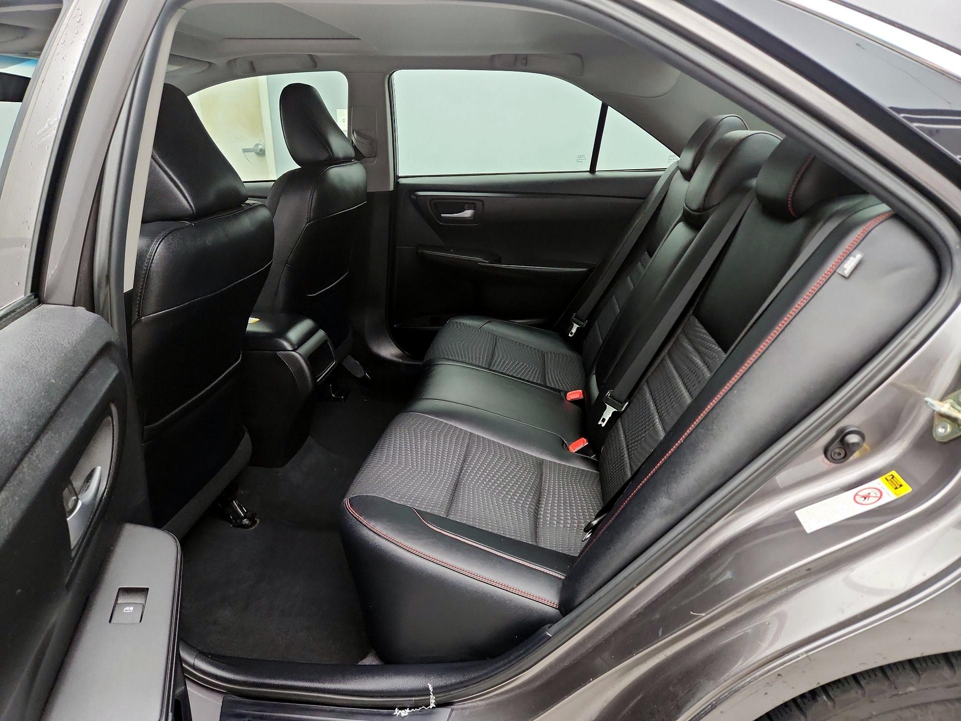 Thumbnail: 2015 Toyota Camry - 20