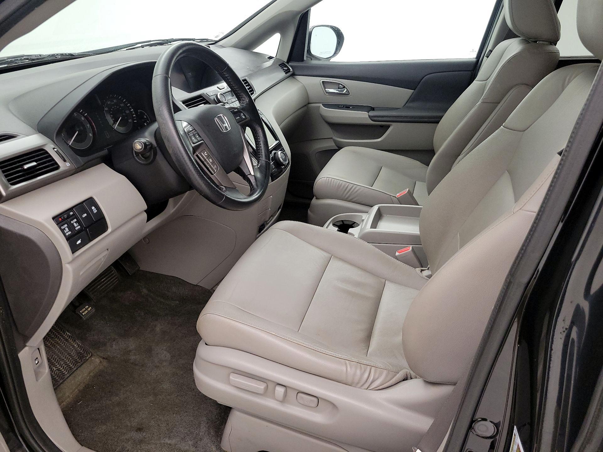 Thumbnail: 2015 Honda Odyssey - 11
