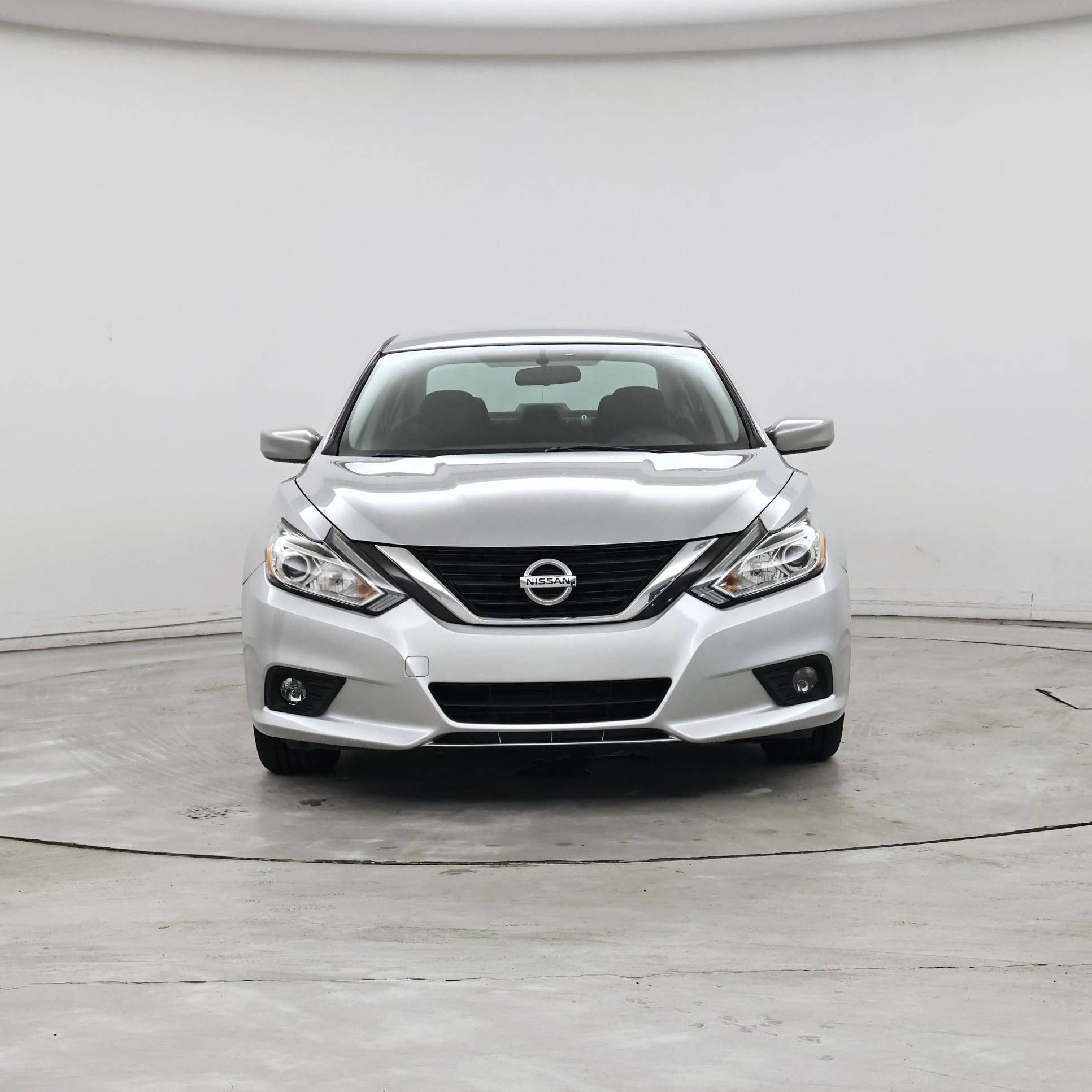 Thumbnail: 2017 Nissan Altima - 5