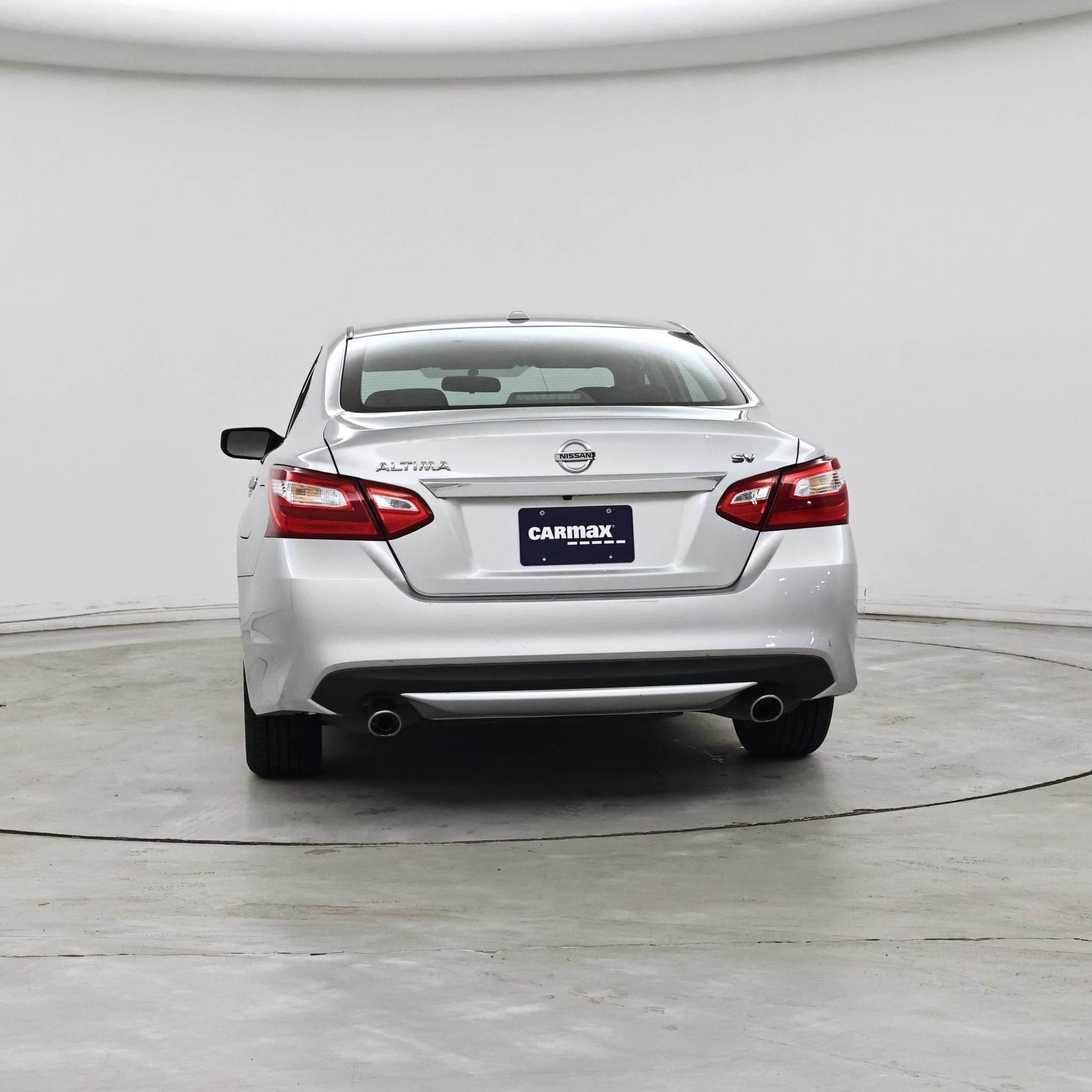 Thumbnail: 2017 Nissan Altima - 6