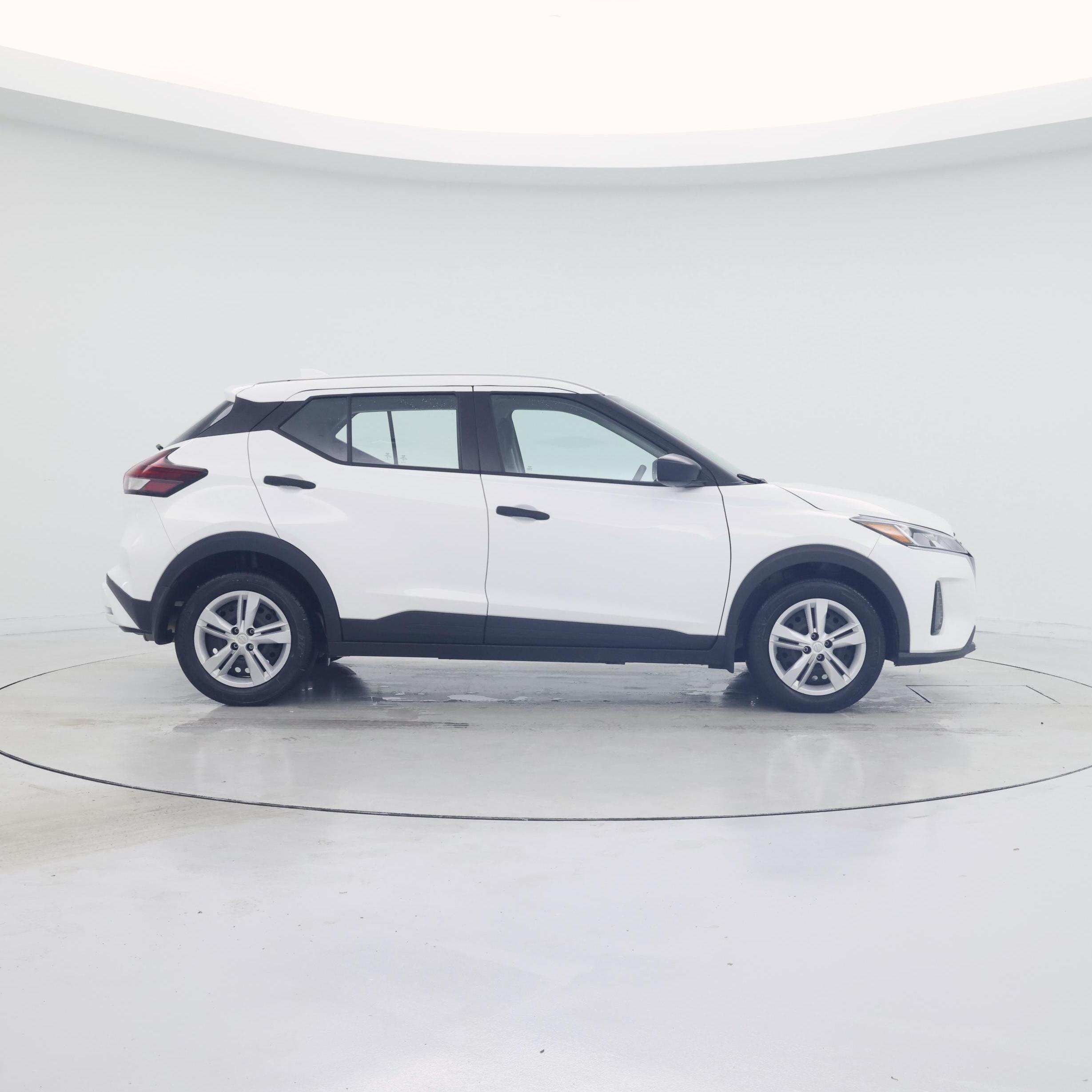 Thumbnail: 2024 Nissan Kicks - 7