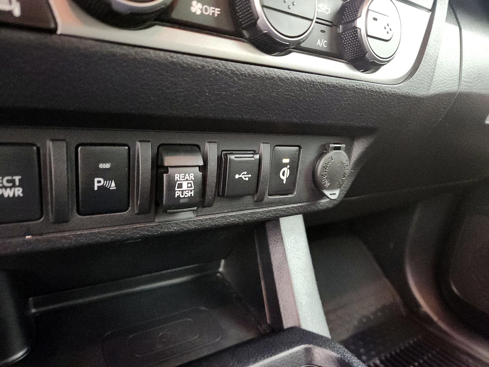 2022 Toyota Tacoma Limited - Photo 20