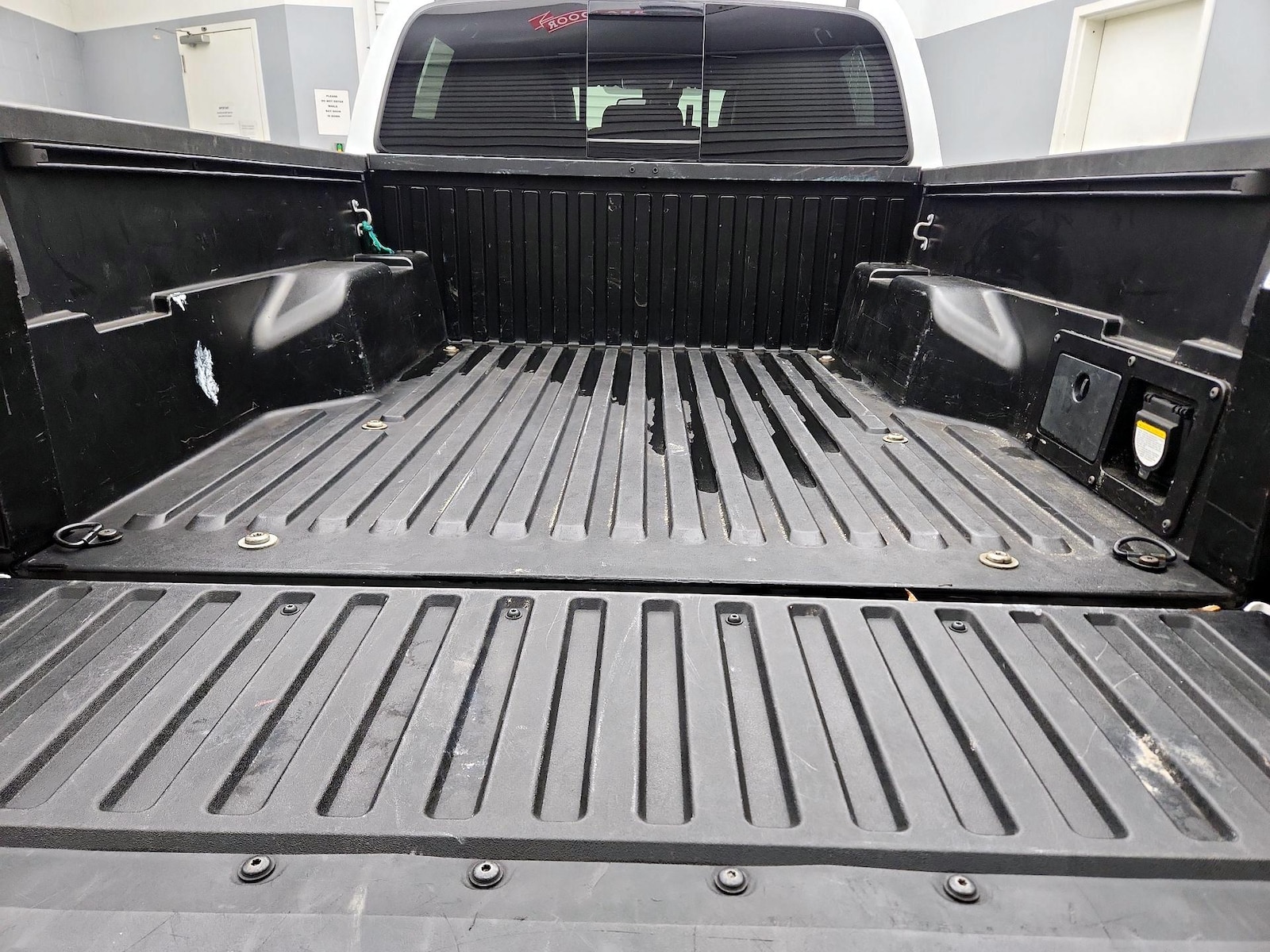 2022 Toyota Tacoma Limited - Photo 23