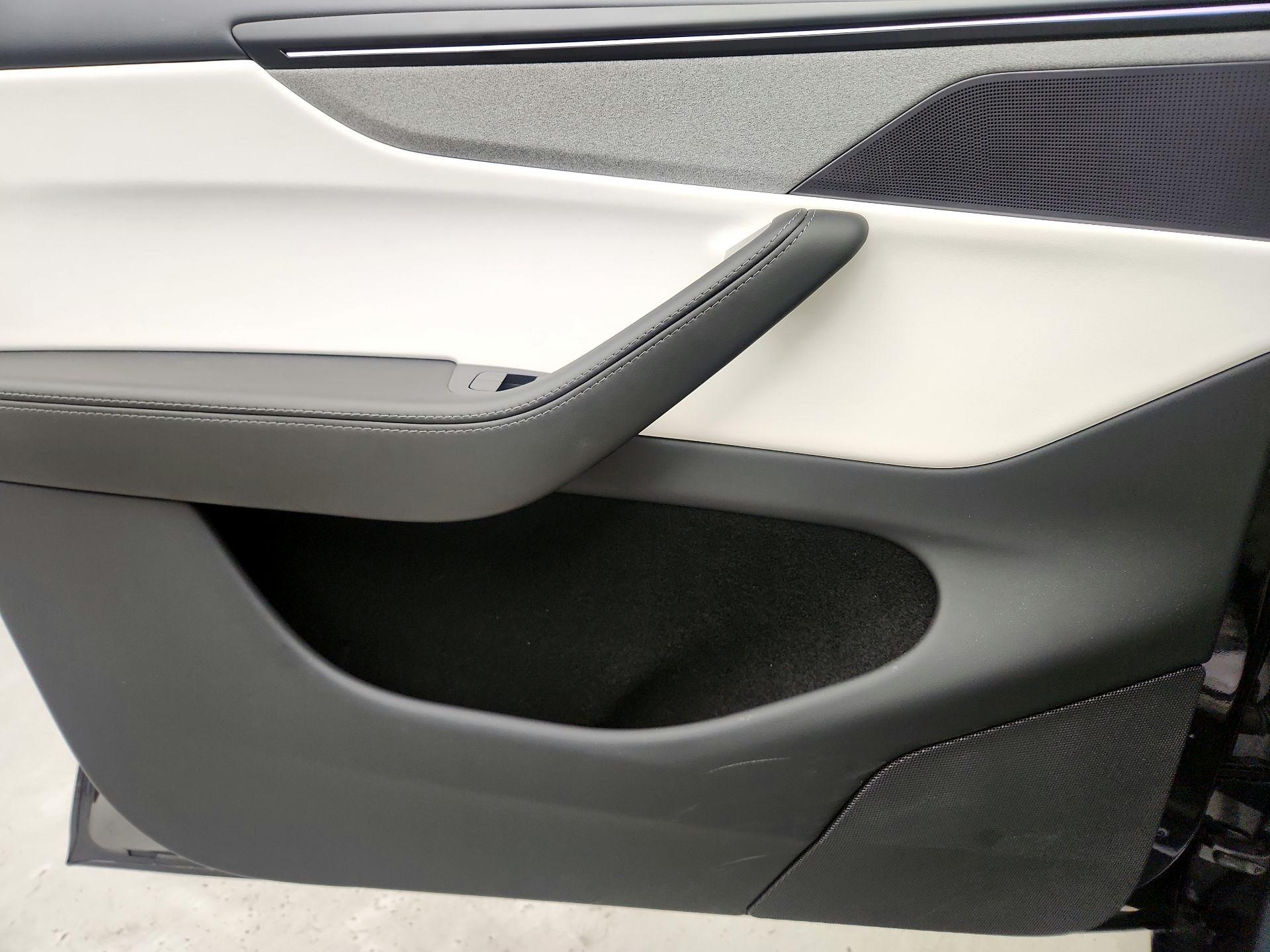 Thumbnail: 2026 Tesla Model Y - 12