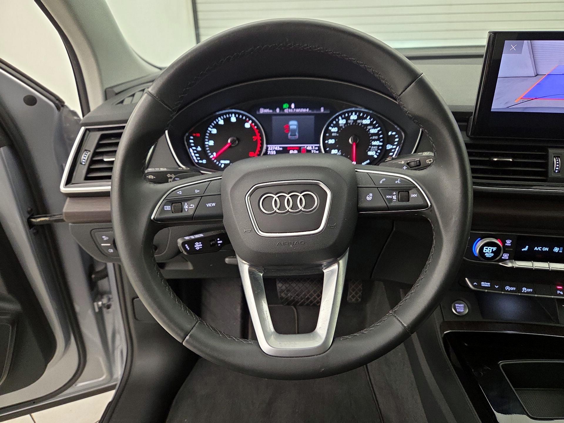 Thumbnail: 2023 Audi Q5 - 10
