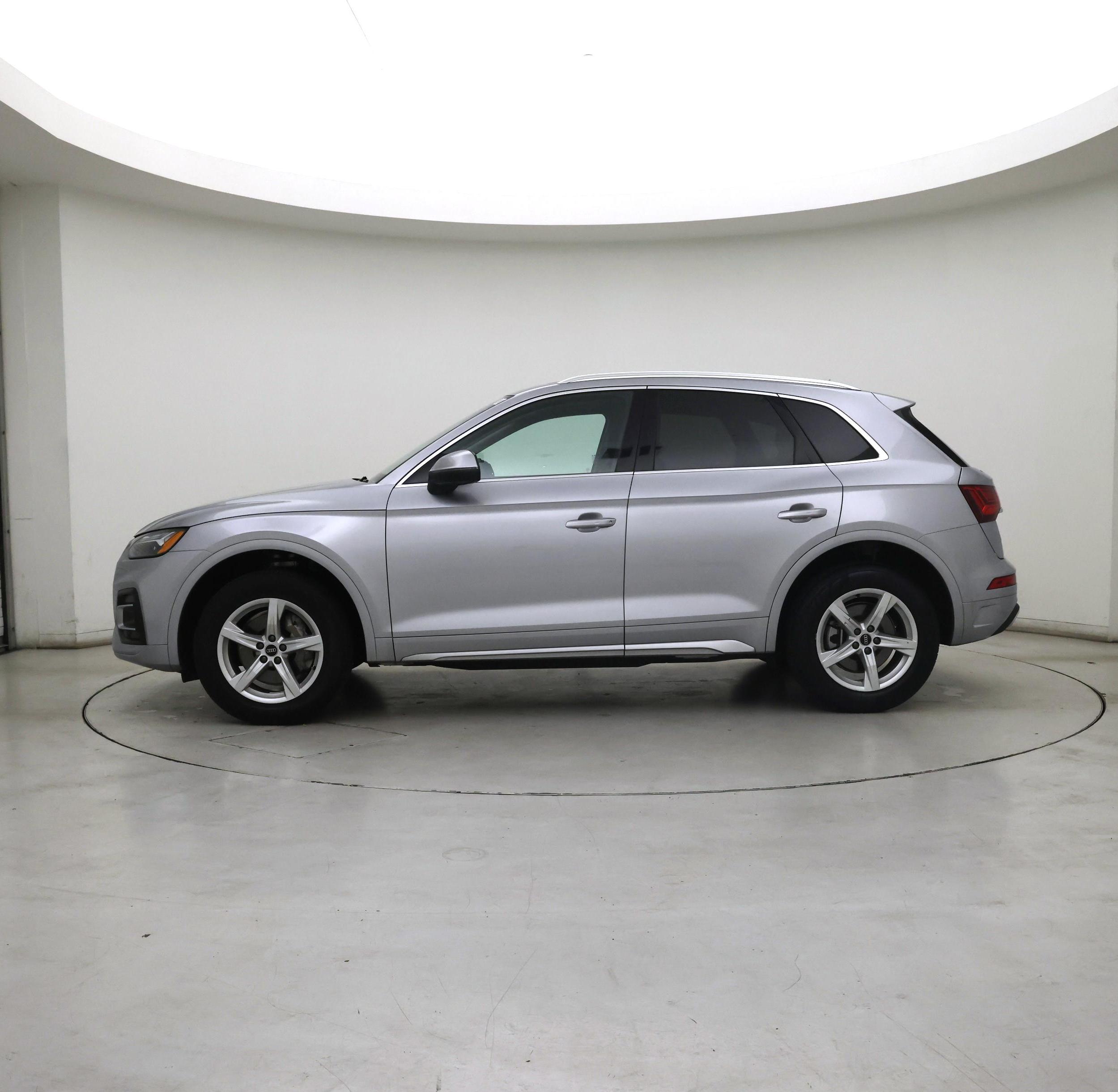 Thumbnail: 2023 Audi Q5 - 3