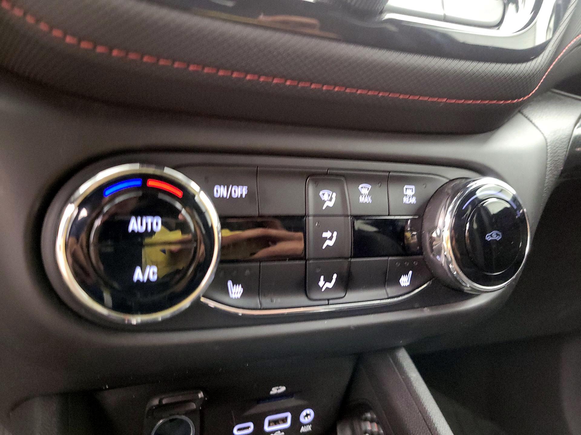 Thumbnail: 2023 Chevrolet TrailBlazer - 16