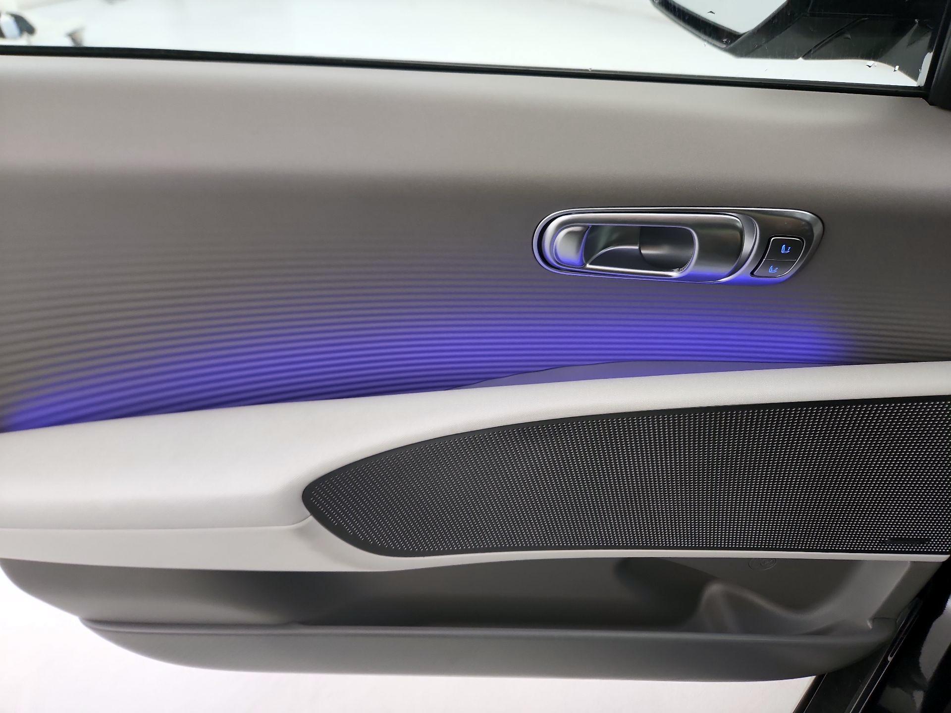 Thumbnail: 2023 Hyundai Ioniq 6 - 12