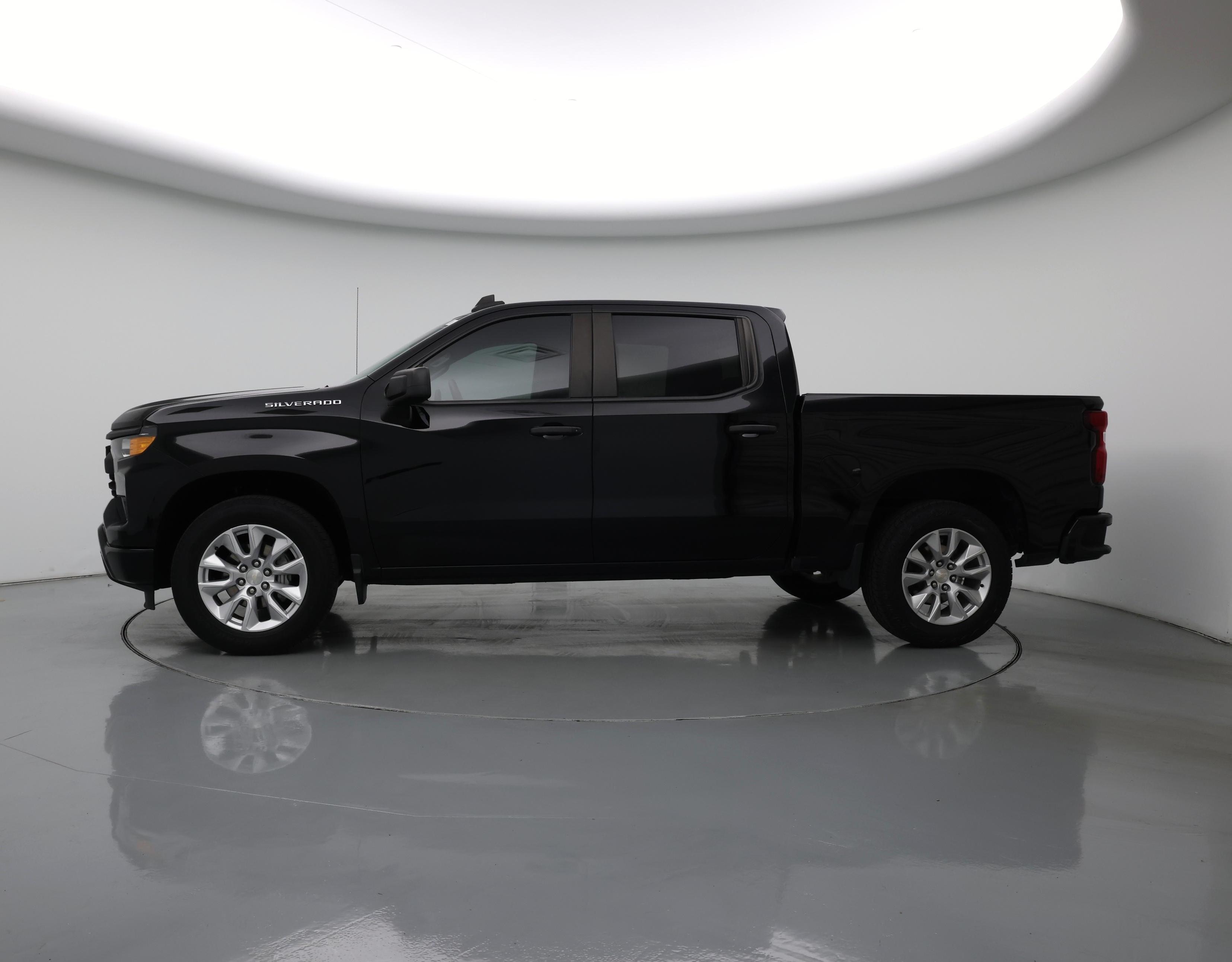 Thumbnail: 2022 Chevrolet Silverado 1500 - 3