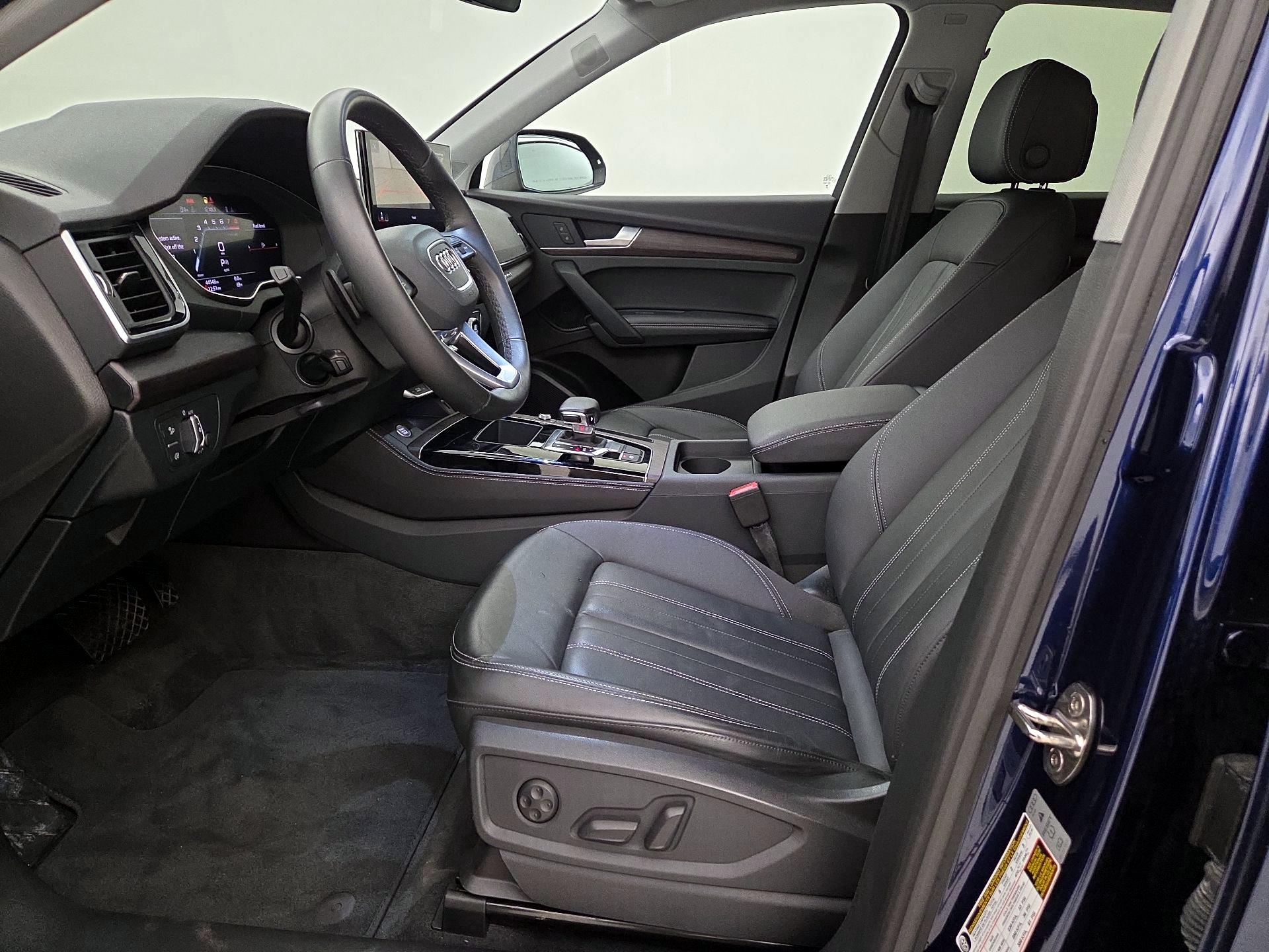 Thumbnail: 2023 Audi Q5 - 11