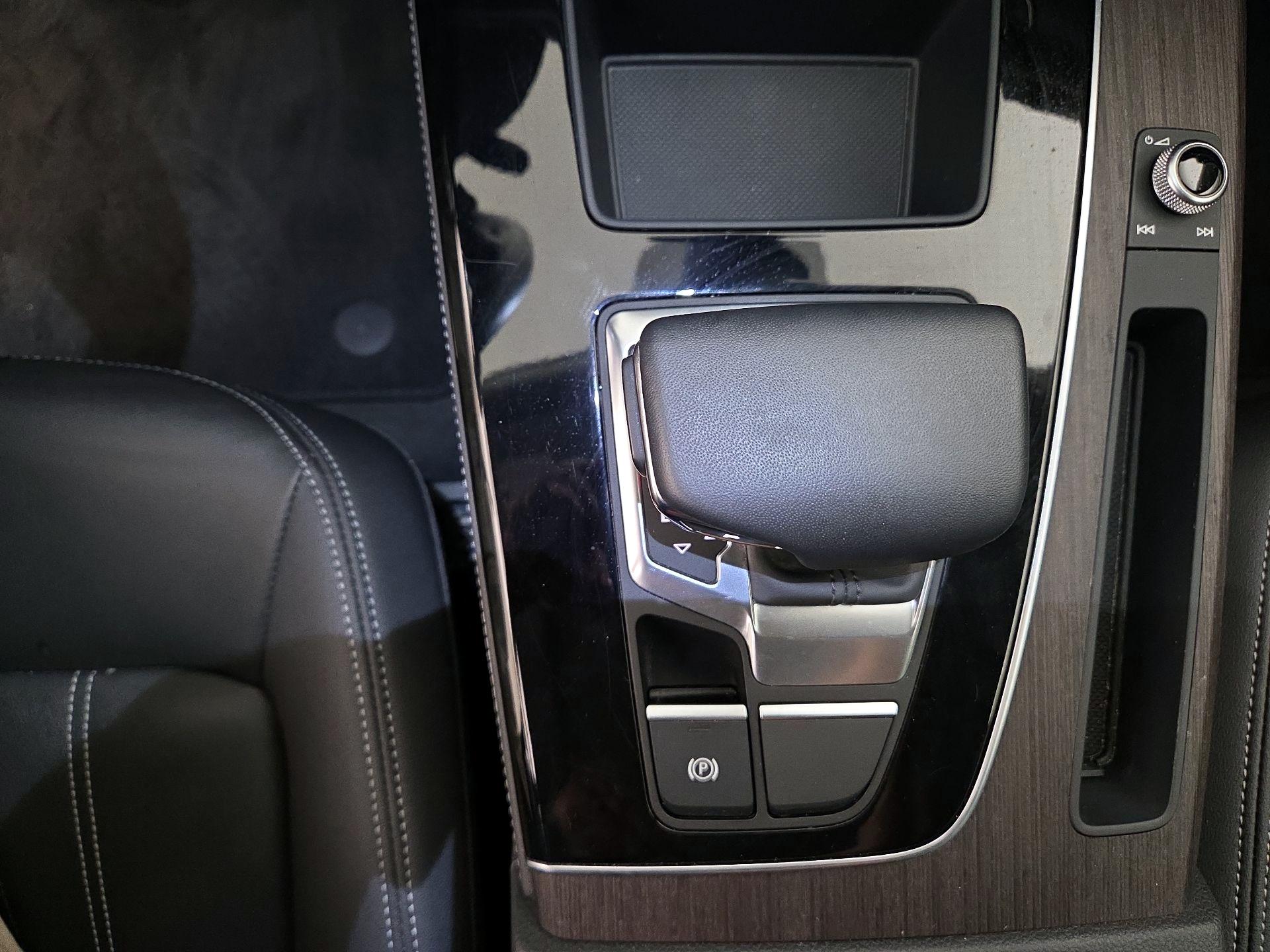 Thumbnail: 2023 Audi Q5 - 17