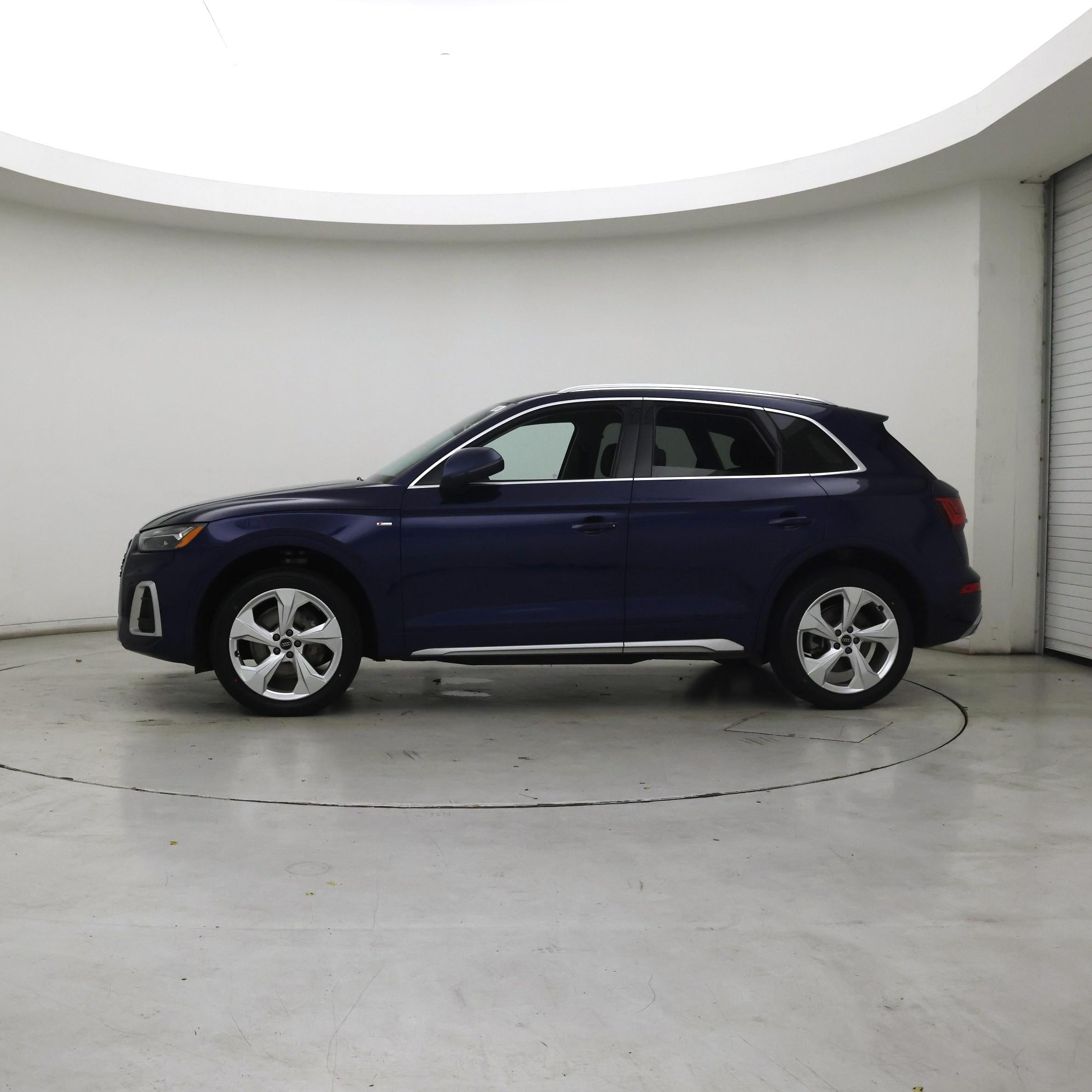 Thumbnail: 2023 Audi Q5 - 3