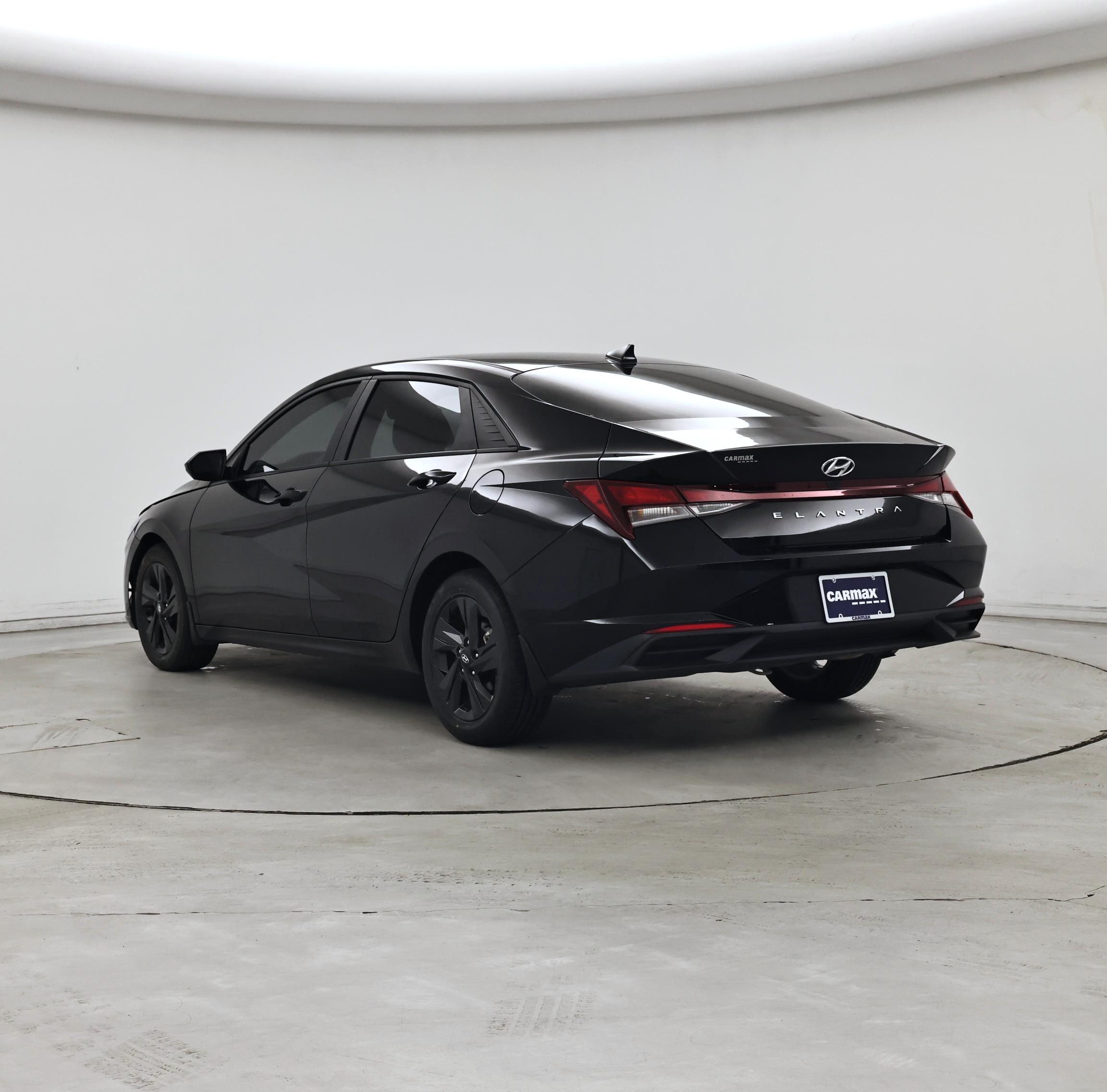 Thumbnail: 2023 Hyundai Elantra - 2
