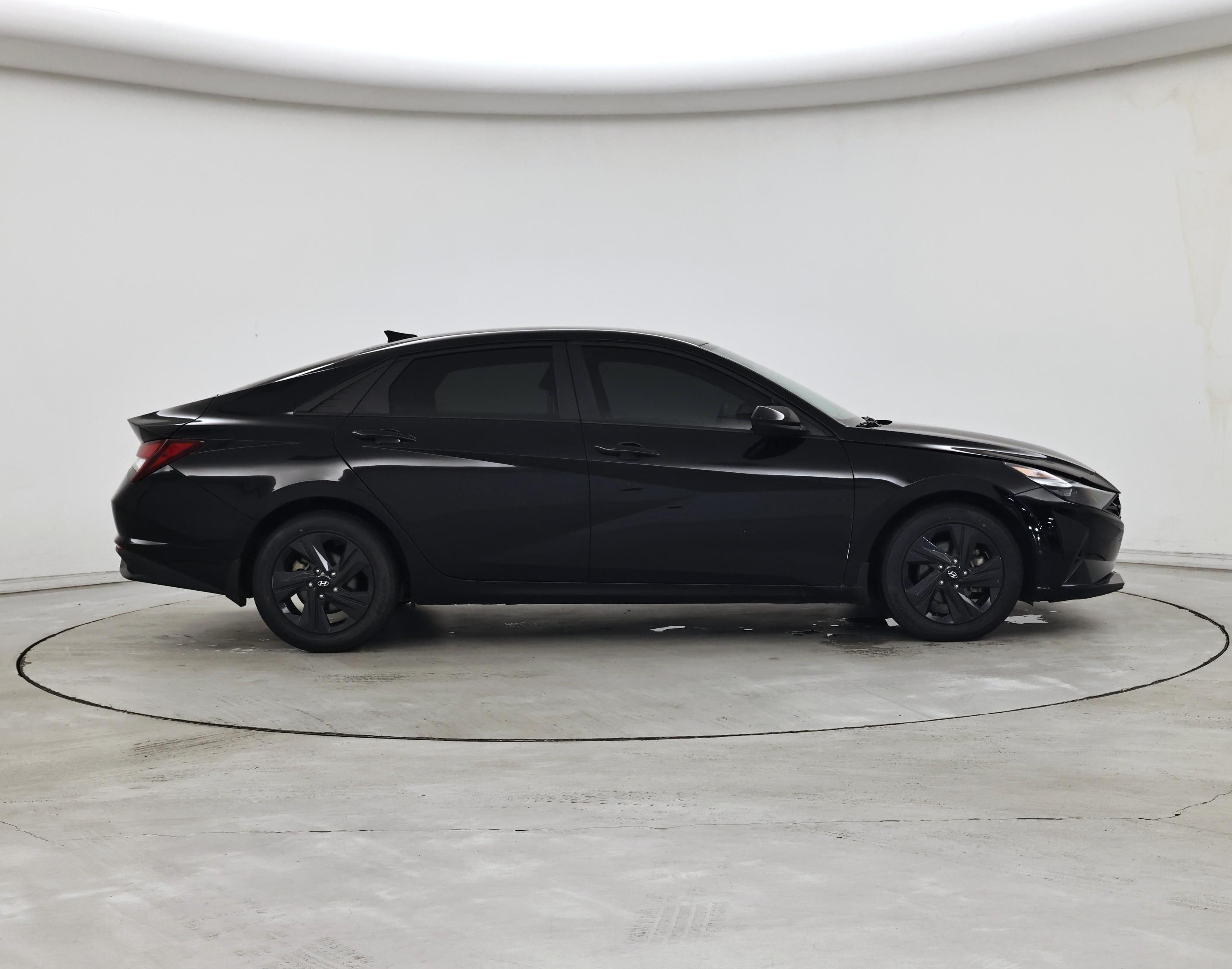 Thumbnail: 2023 Hyundai Elantra - 7
