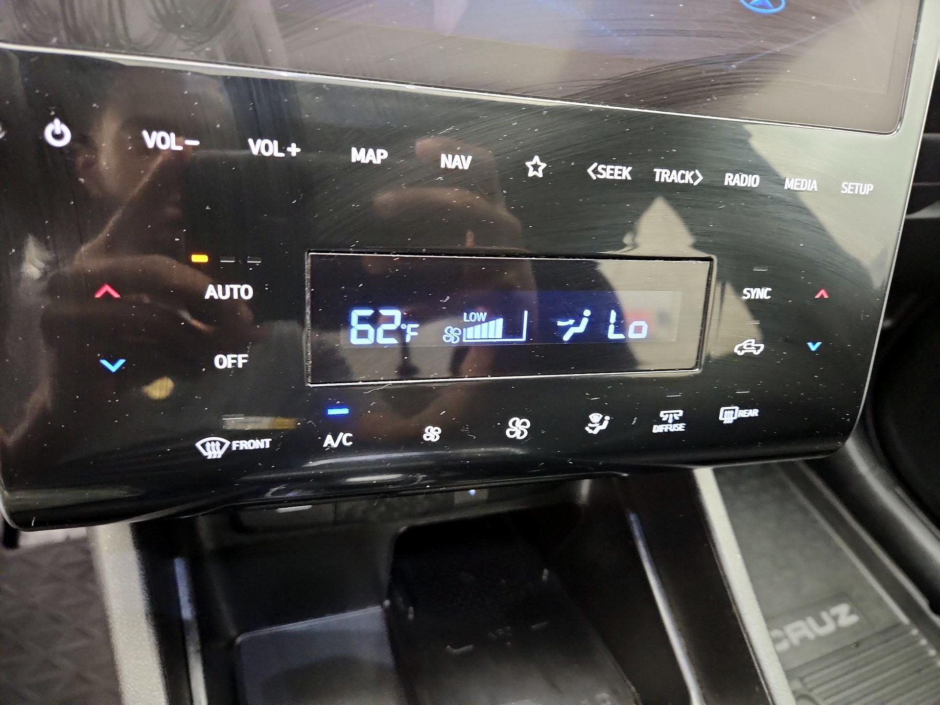 Thumbnail: 2023 Hyundai Santa Cruz - 17