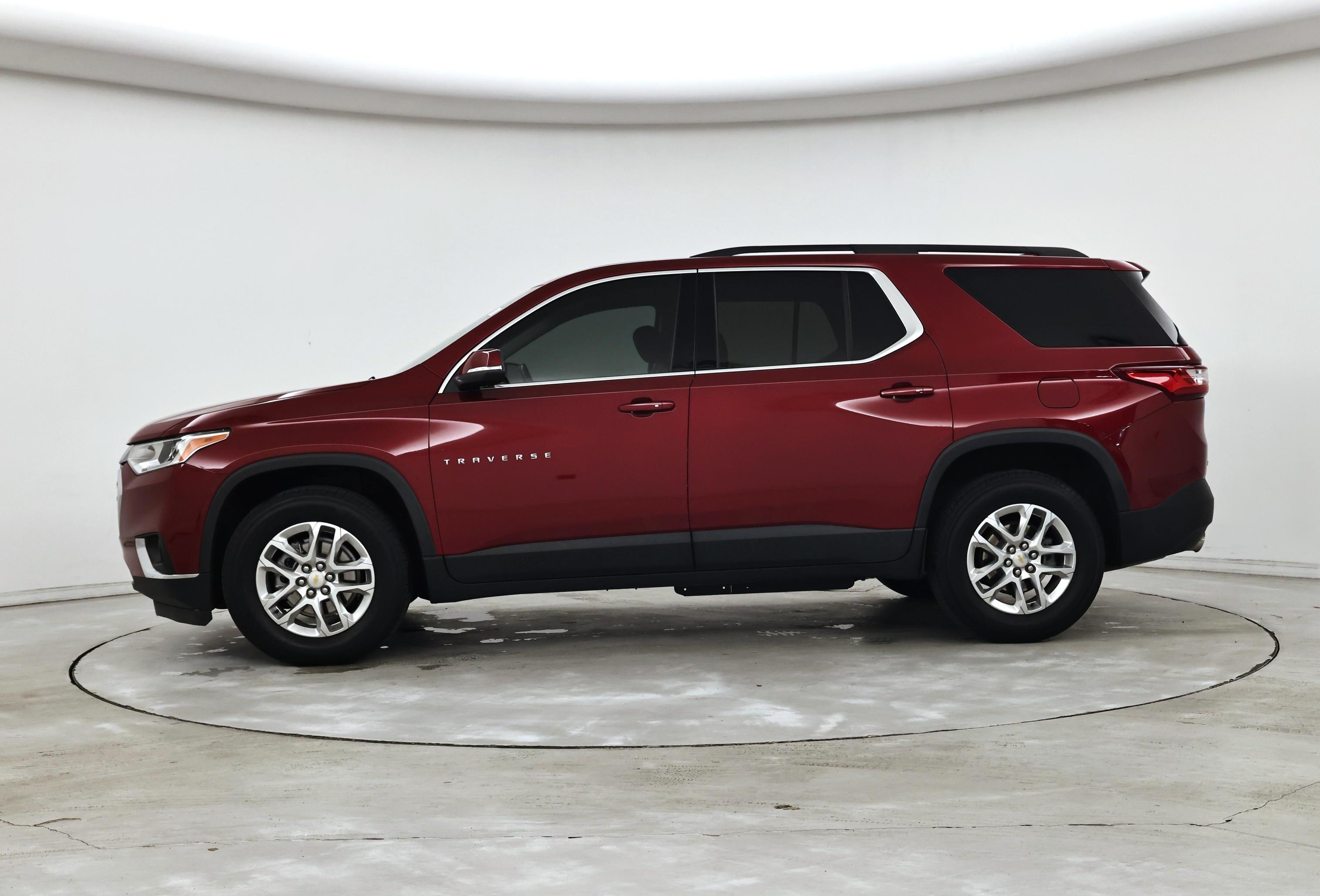 Thumbnail: 2021 Chevrolet Traverse - 3