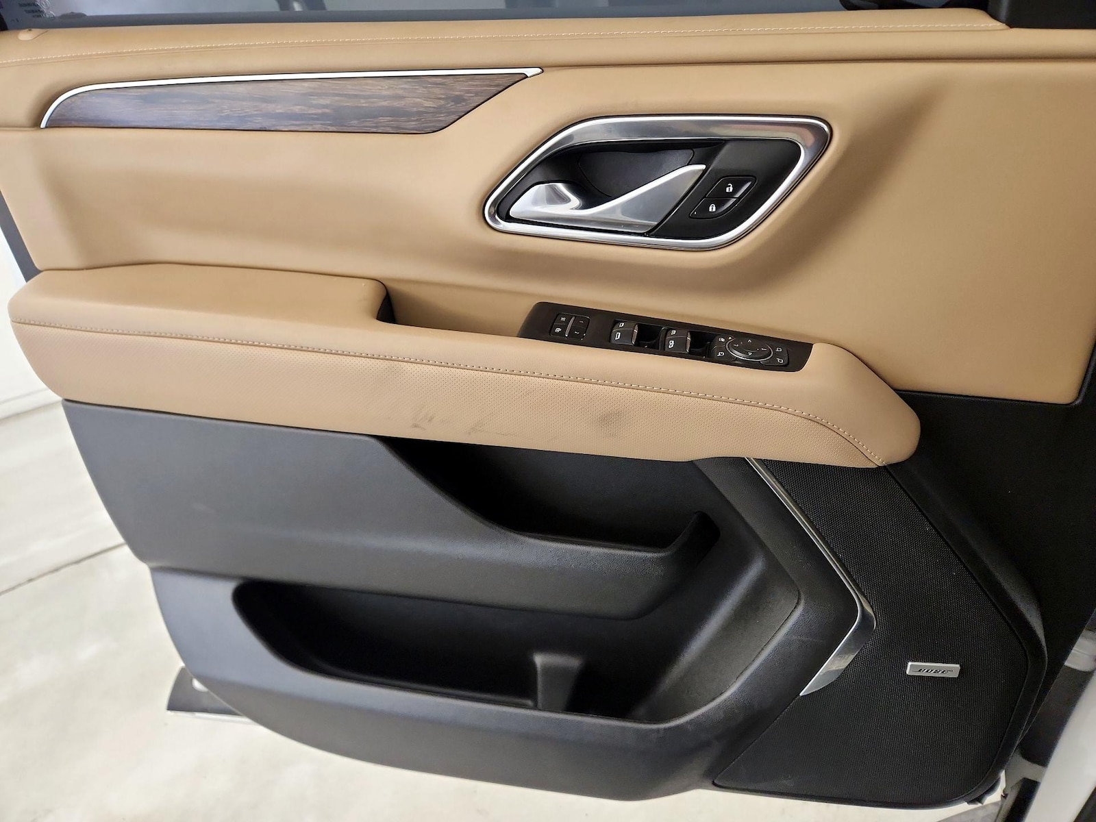 2023 Chevrolet Suburban Premier - Photo 13