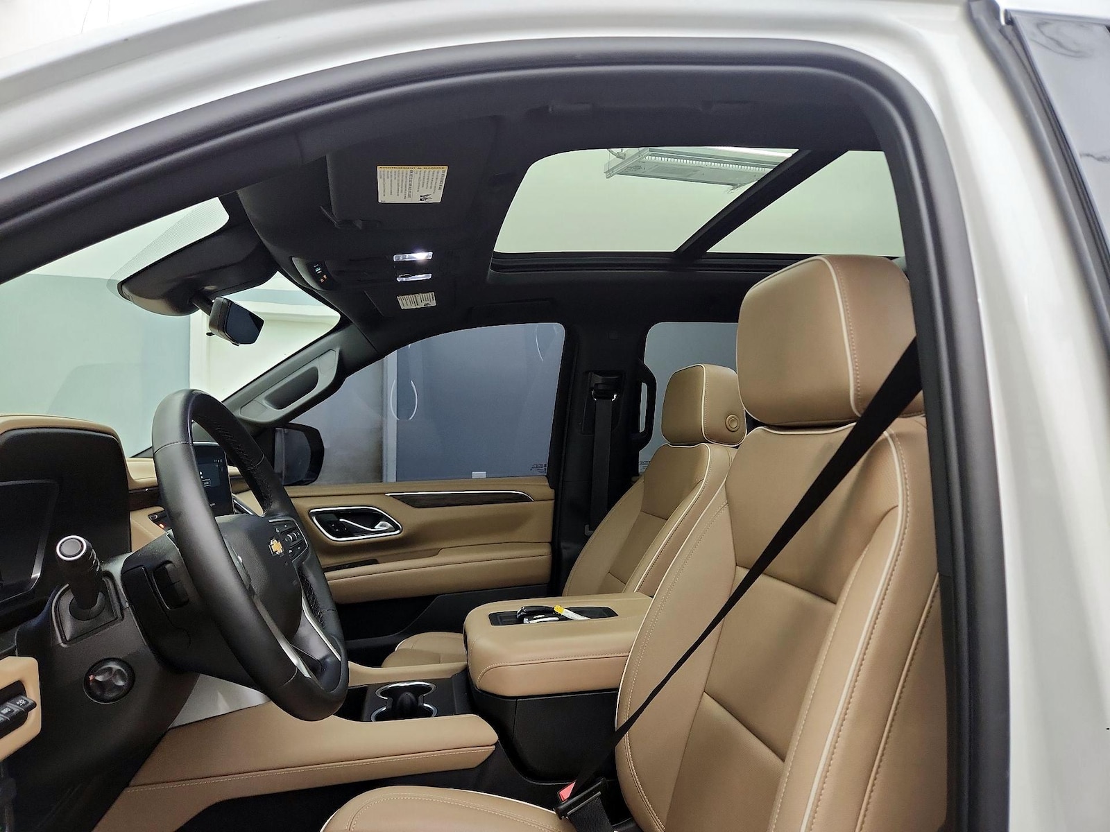 2023 Chevrolet Suburban Premier - Photo 21