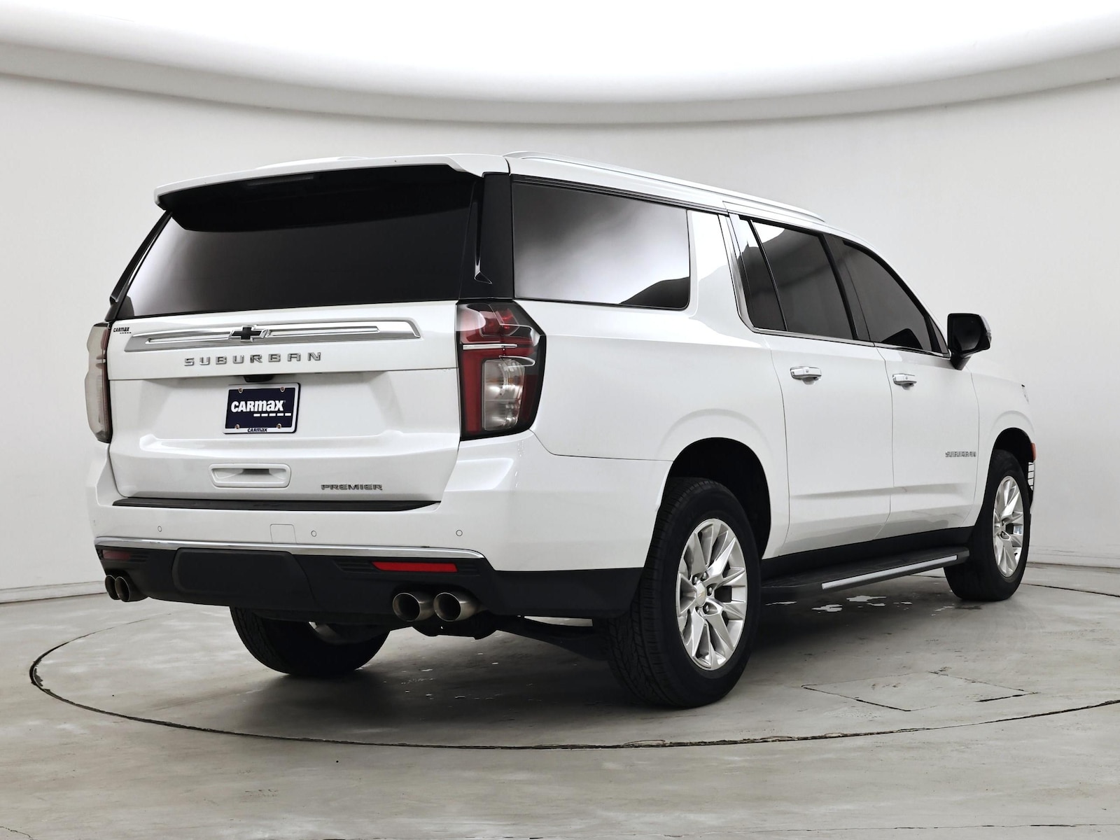 2023 Chevrolet Suburban Premier - Photo 9