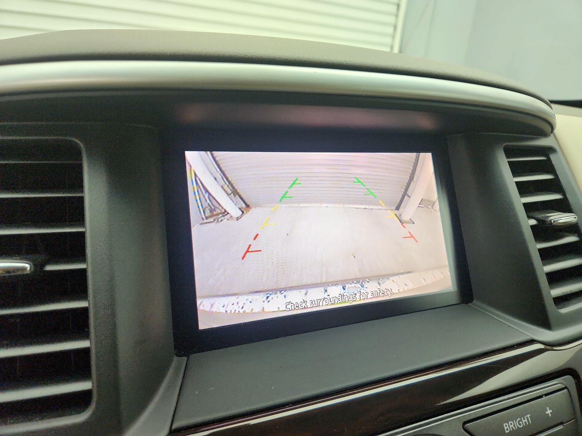 Thumbnail: 2014 Nissan Pathfinder - 14