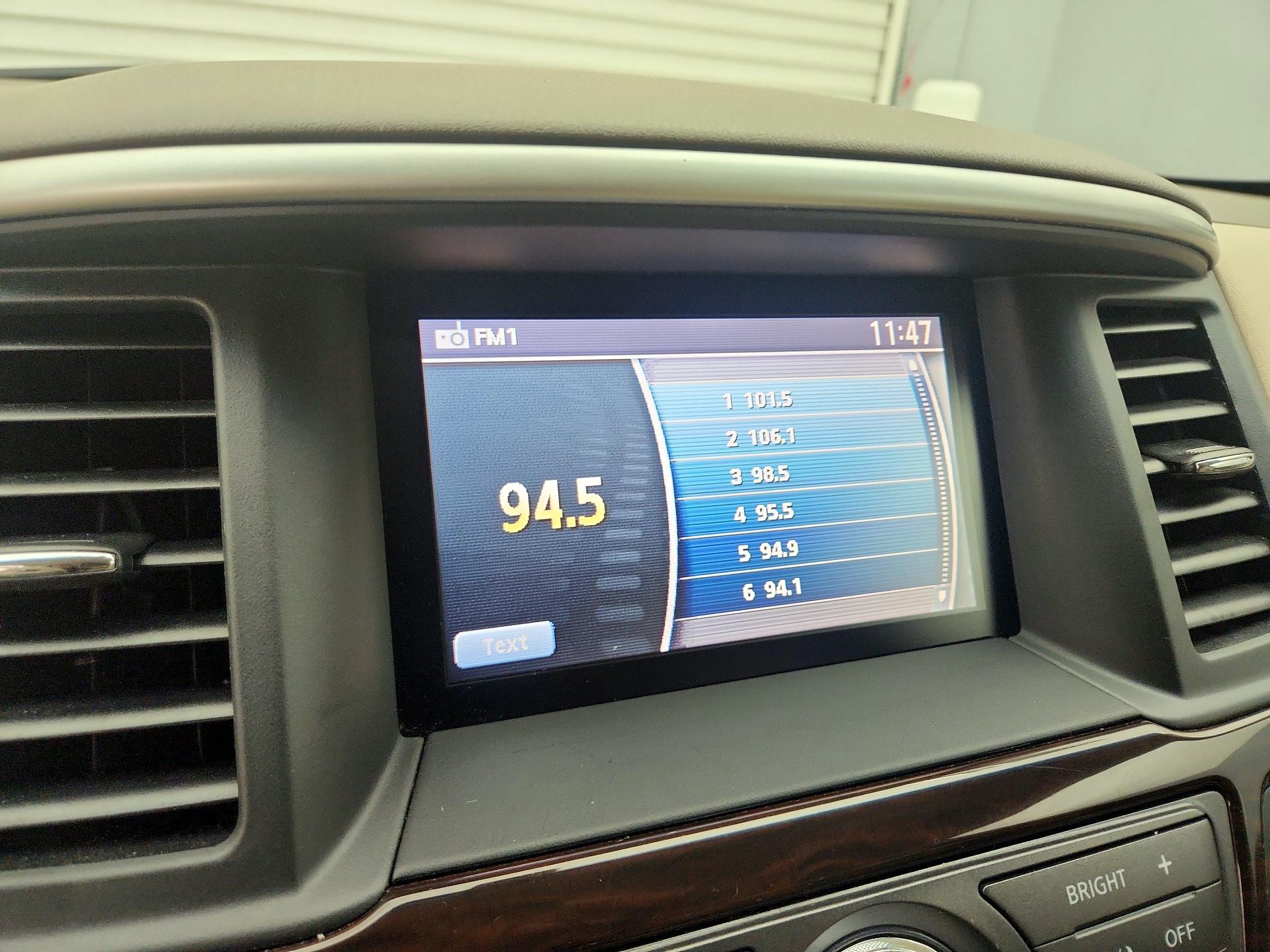 Thumbnail: 2014 Nissan Pathfinder - 15
