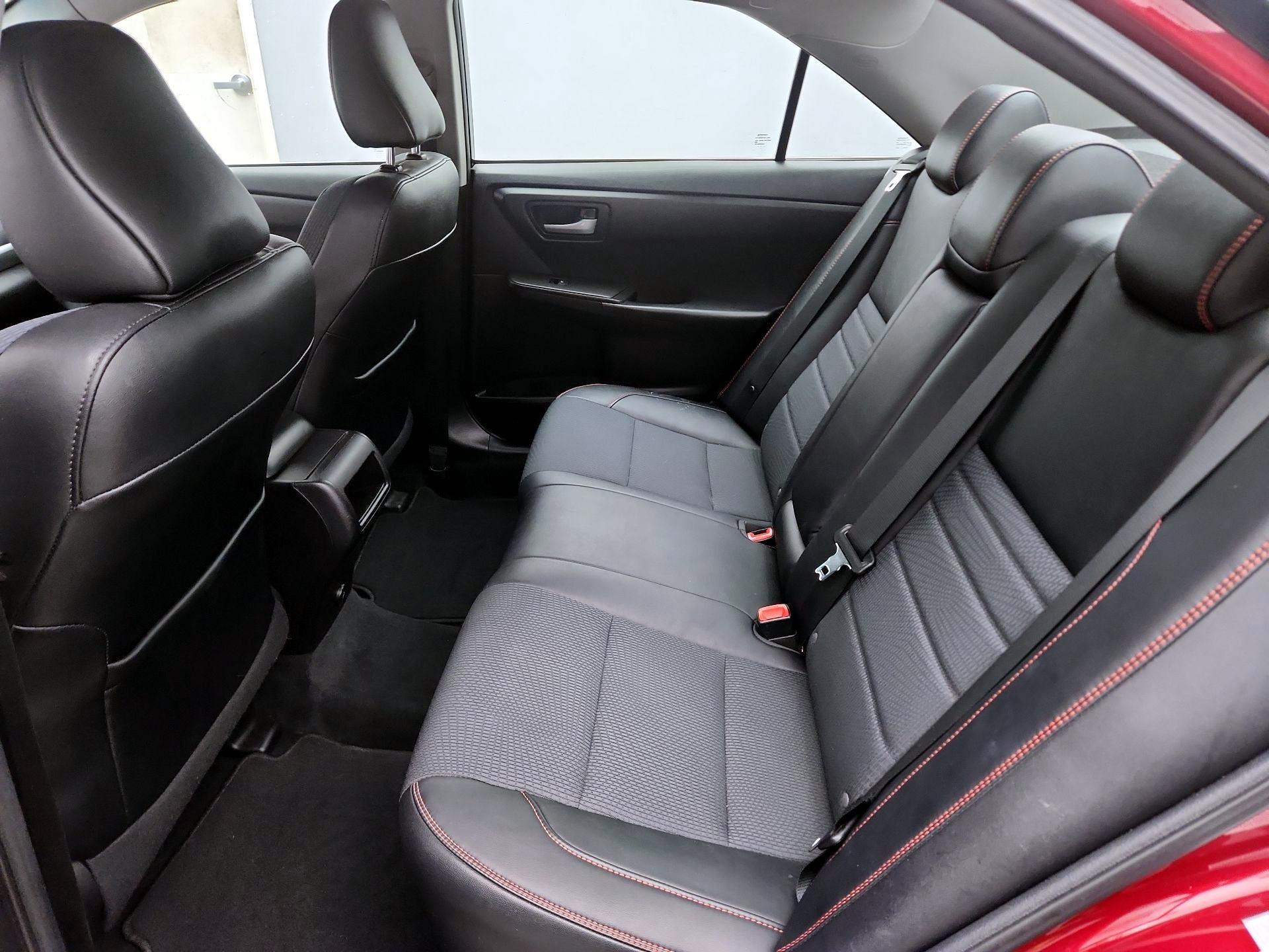 Thumbnail: 2017 Toyota Camry - 19