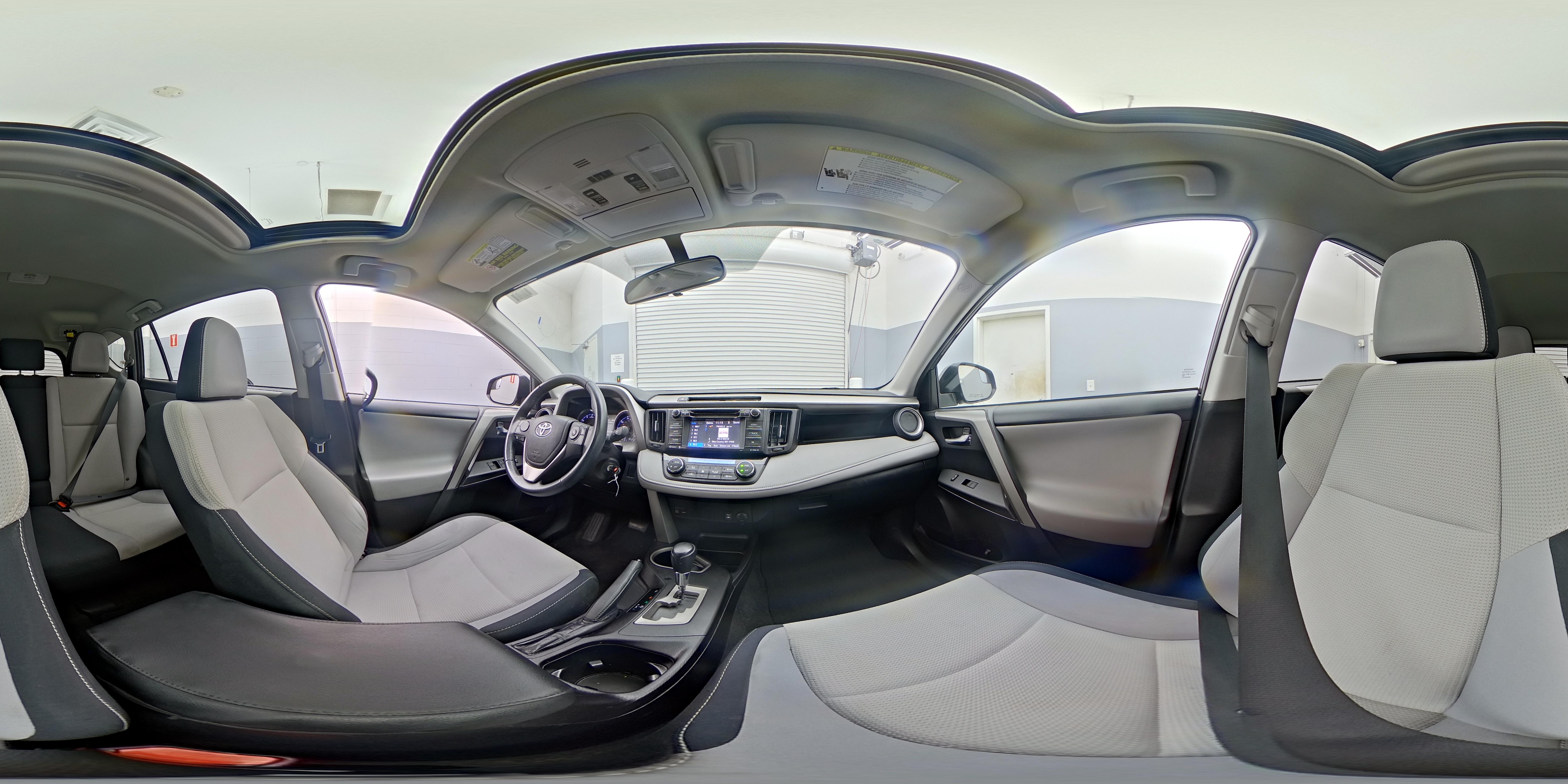 2016 Toyota RAV4 XLE - Photo 25