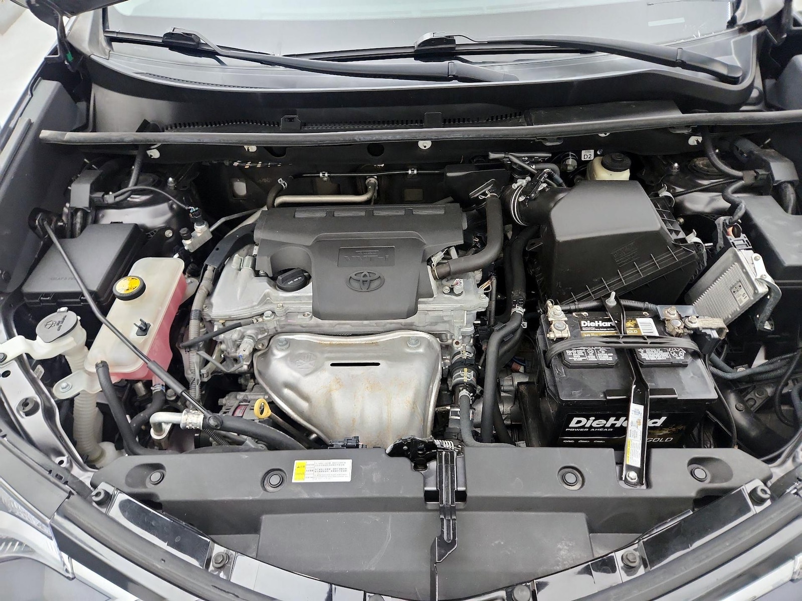 2016 Toyota RAV4 XLE - Photo 23