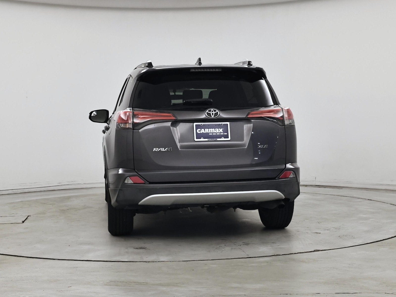2016 Toyota RAV4 XLE - Photo 7