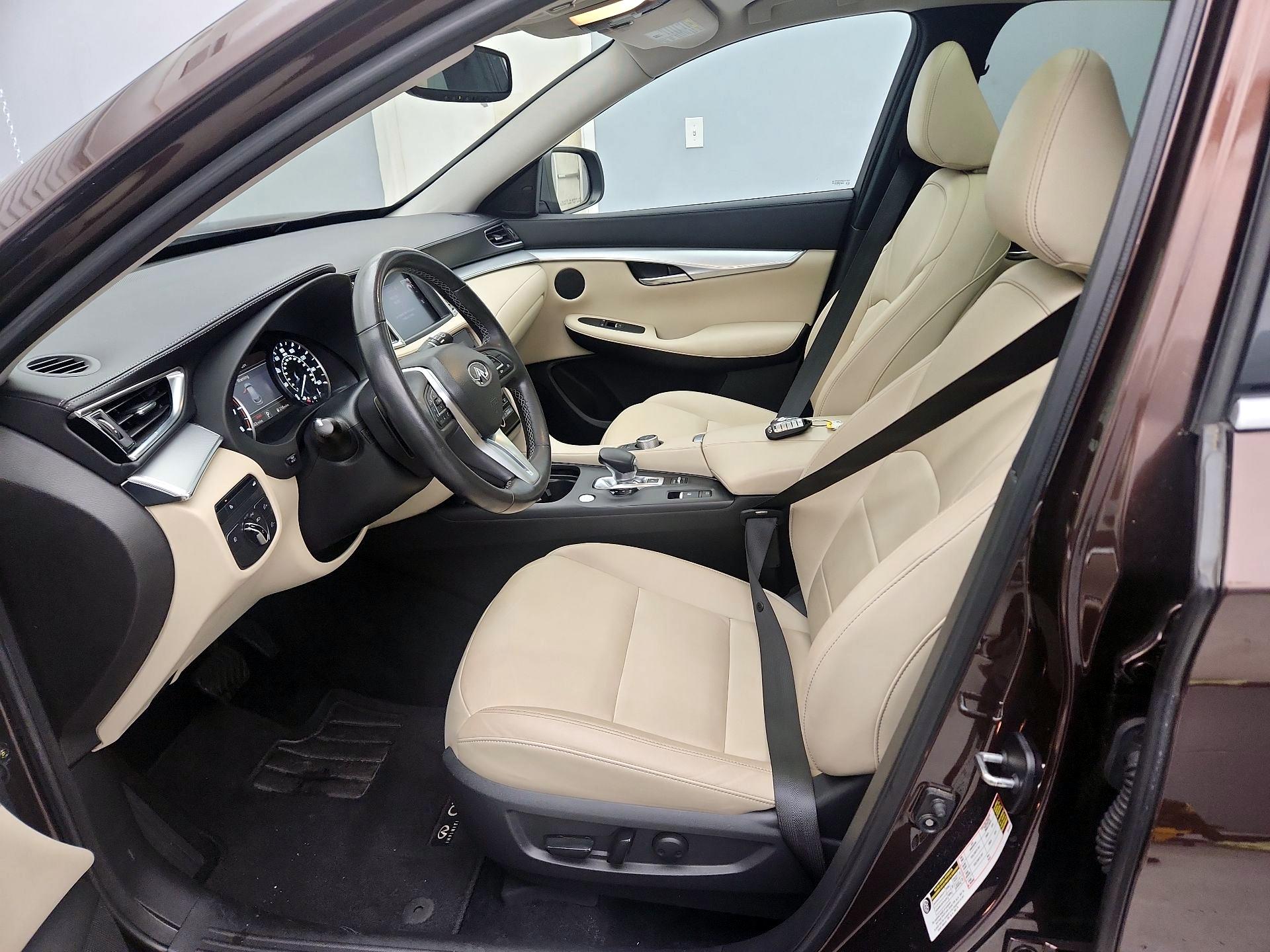 Thumbnail: 2020 INFINITI QX50 - 11