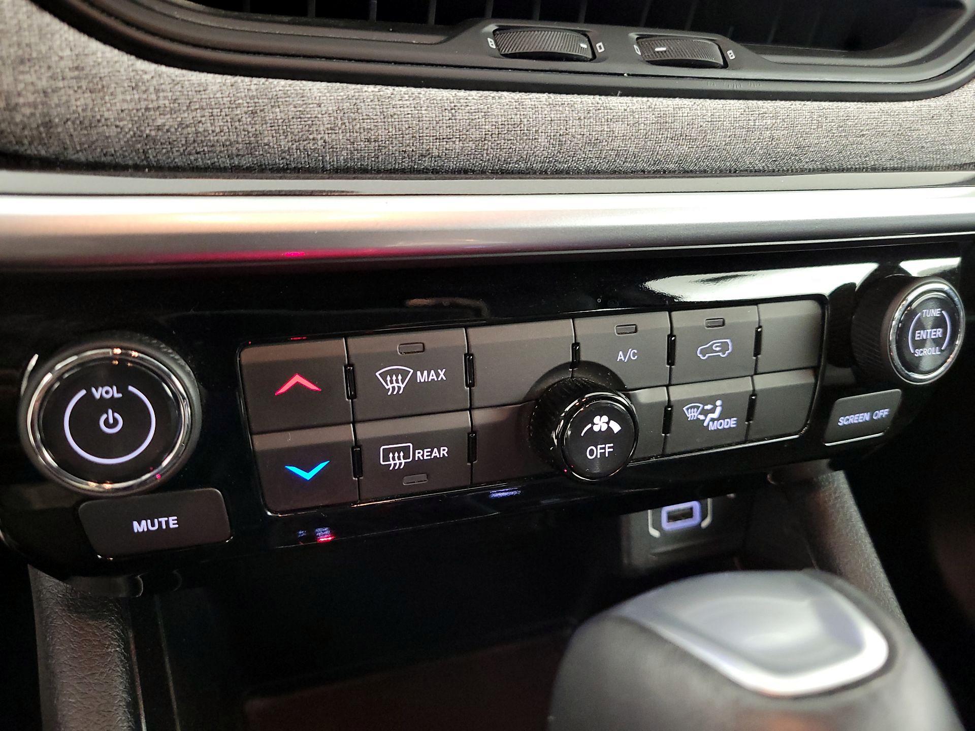 Thumbnail: 2023 Jeep Compass - 16