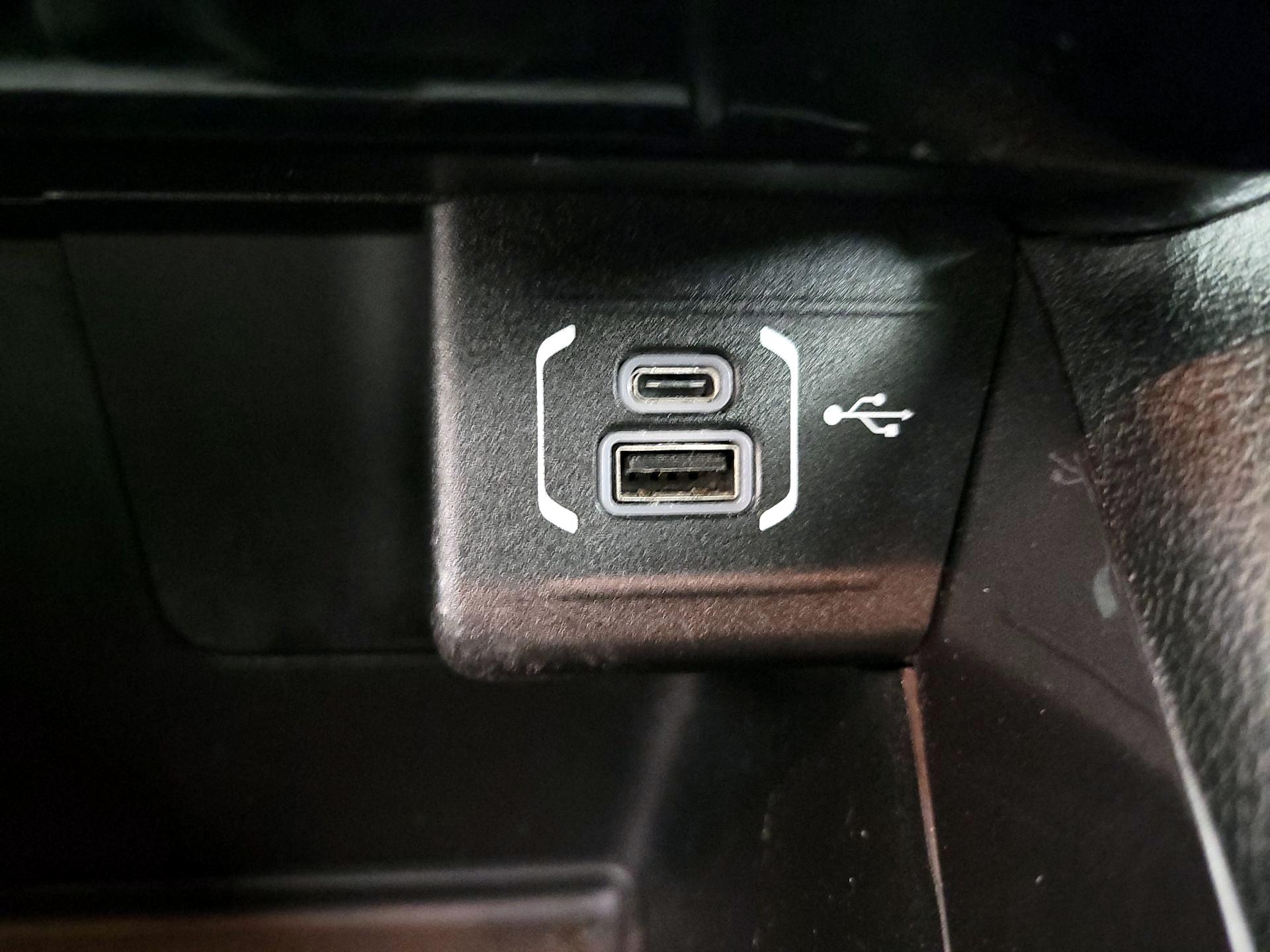 Thumbnail: 2023 Jeep Compass - 18